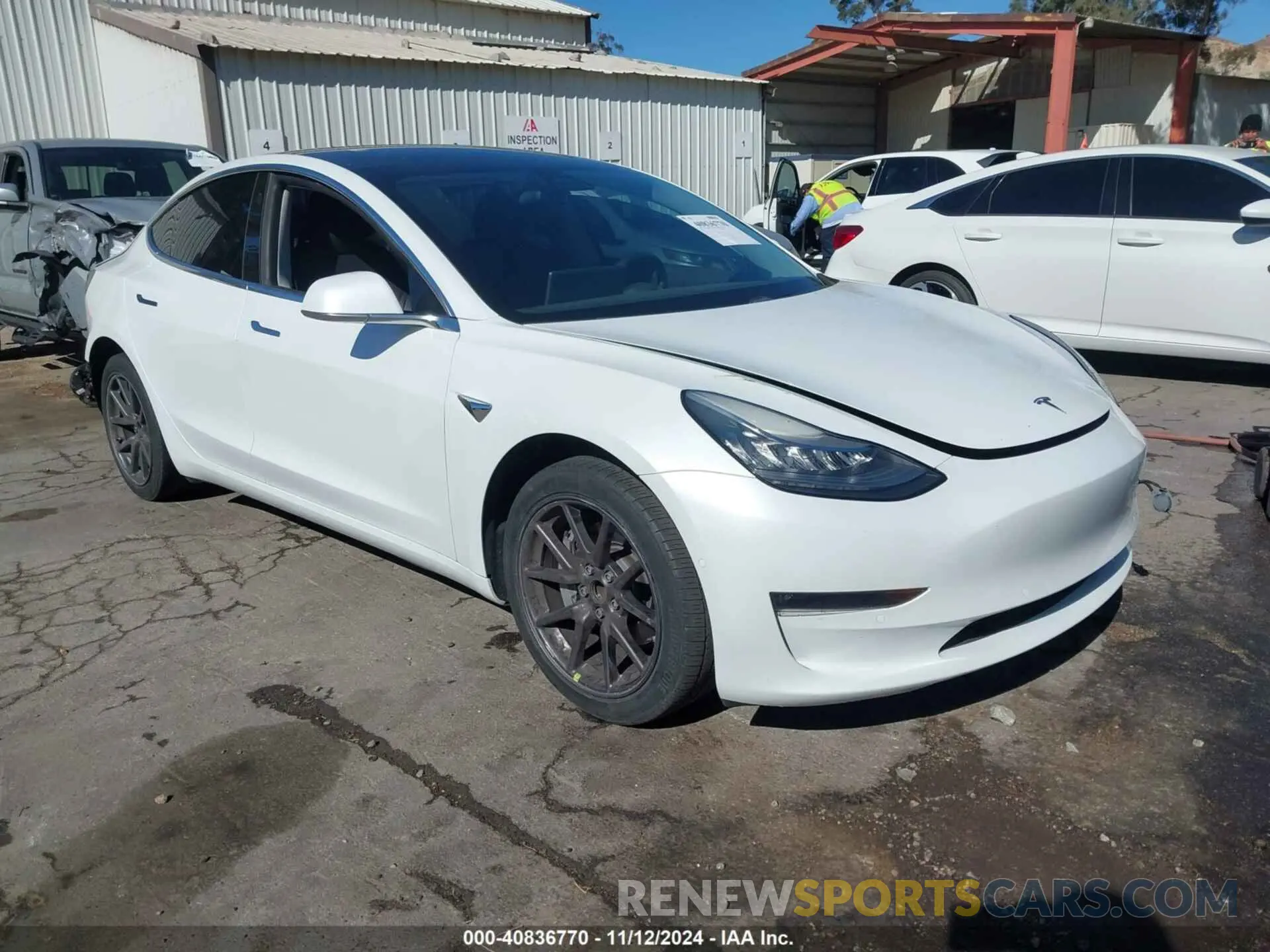1 Photograph of a damaged car 5YJ3E1EA7KF401541 TESLA MODEL 3 2019