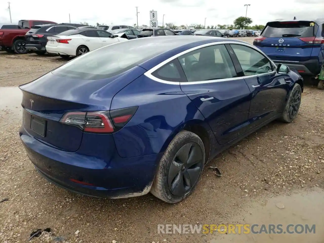 4 Photograph of a damaged car 5YJ3E1EA7KF411762 TESLA MODEL 3 2019