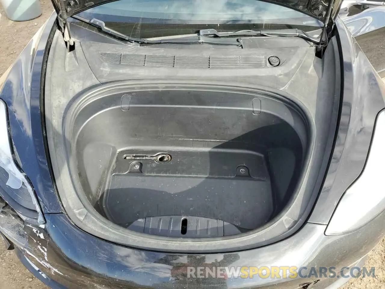 11 Photograph of a damaged car 5YJ3E1EA7KF420025 TESLA MODEL 3 2019