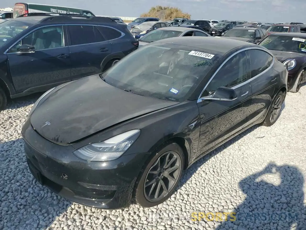 1 Photograph of a damaged car 5YJ3E1EA7KF425774 TESLA MODEL 3 2019