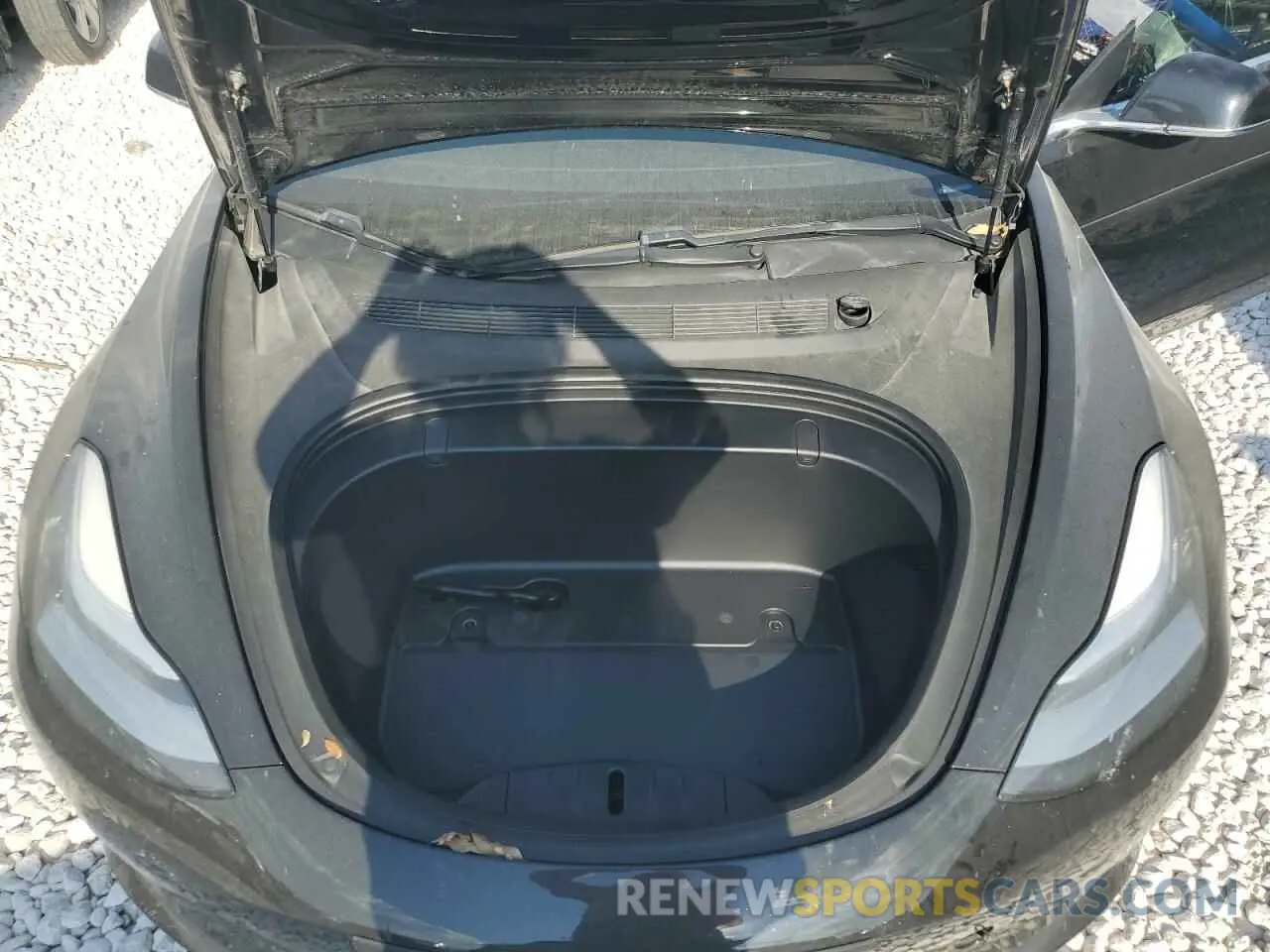 11 Photograph of a damaged car 5YJ3E1EA7KF425774 TESLA MODEL 3 2019