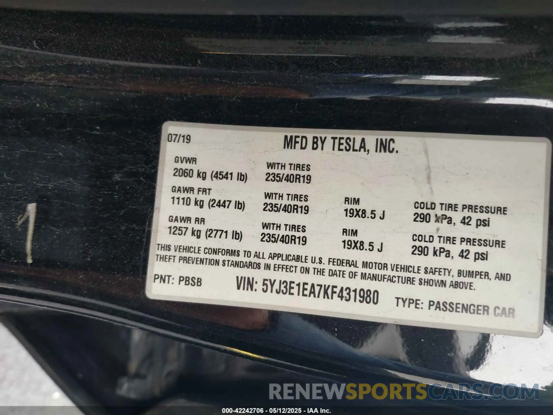 9 Photograph of a damaged car 5YJ3E1EA7KF431980 TESLA MODEL 3 2019