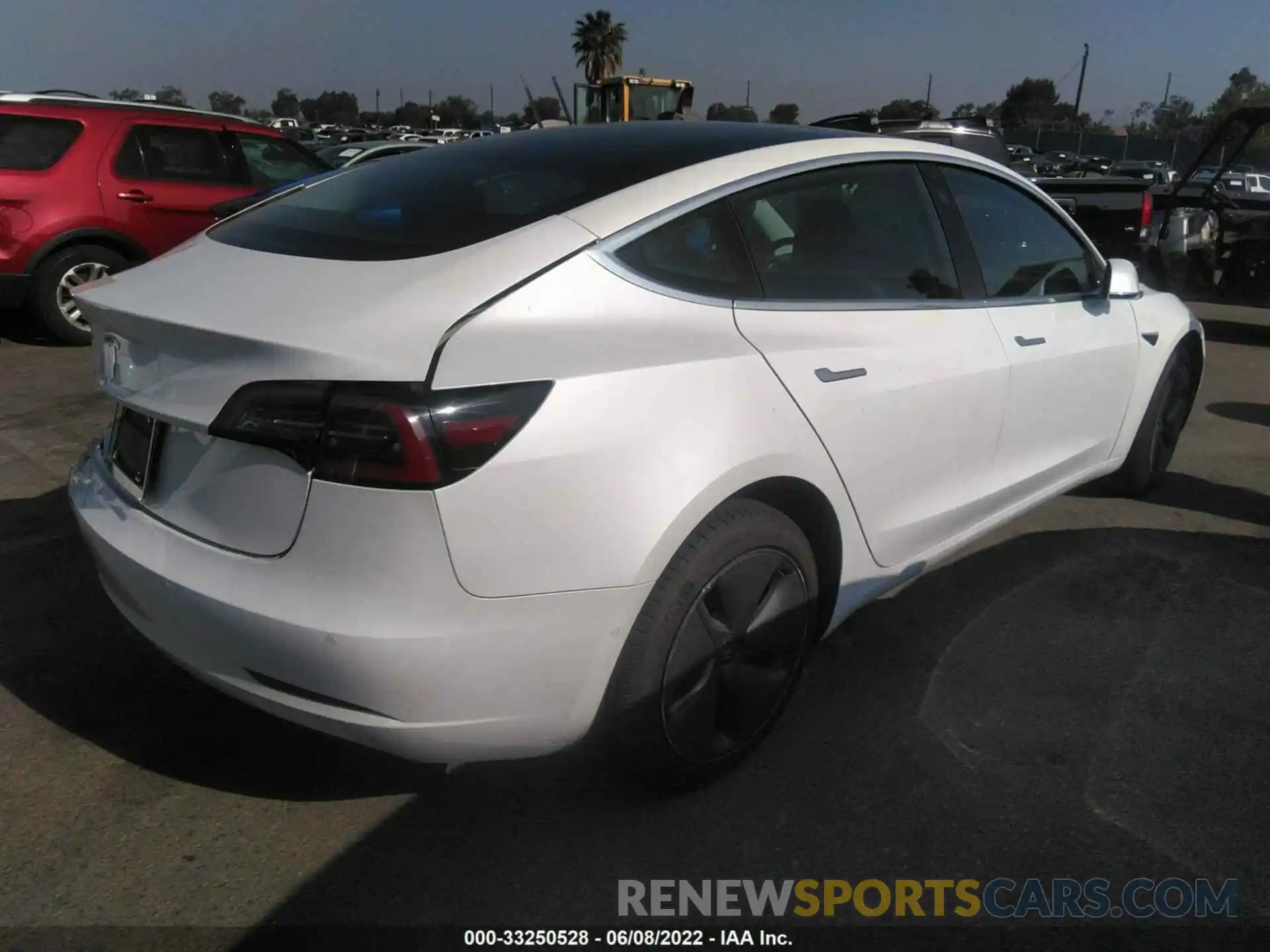 4 Photograph of a damaged car 5YJ3E1EA7KF466681 TESLA MODEL 3 2019