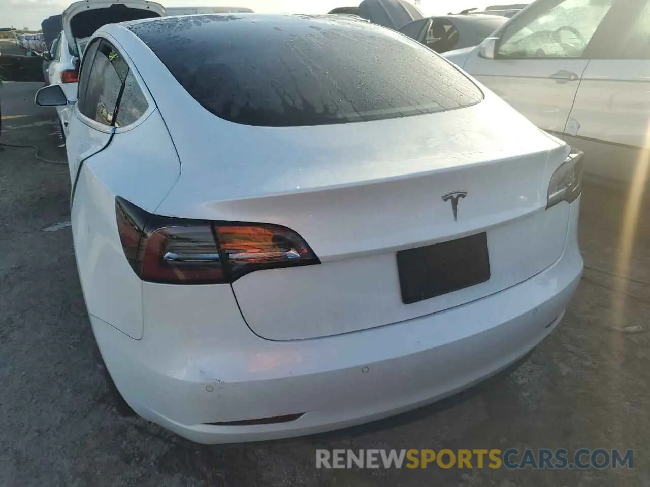 6 Photograph of a damaged car 5YJ3E1EA7KF483285 TESLA MODEL 3 2019