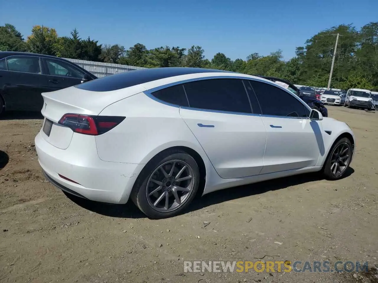 3 Photograph of a damaged car 5YJ3E1EA7KF484288 TESLA MODEL 3 2019