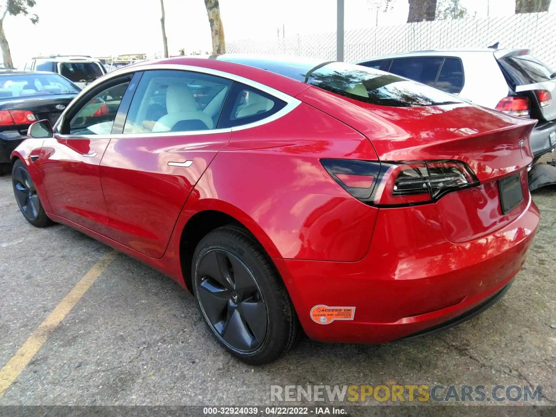 3 Photograph of a damaged car 5YJ3E1EA7KF536969 TESLA MODEL 3 2019