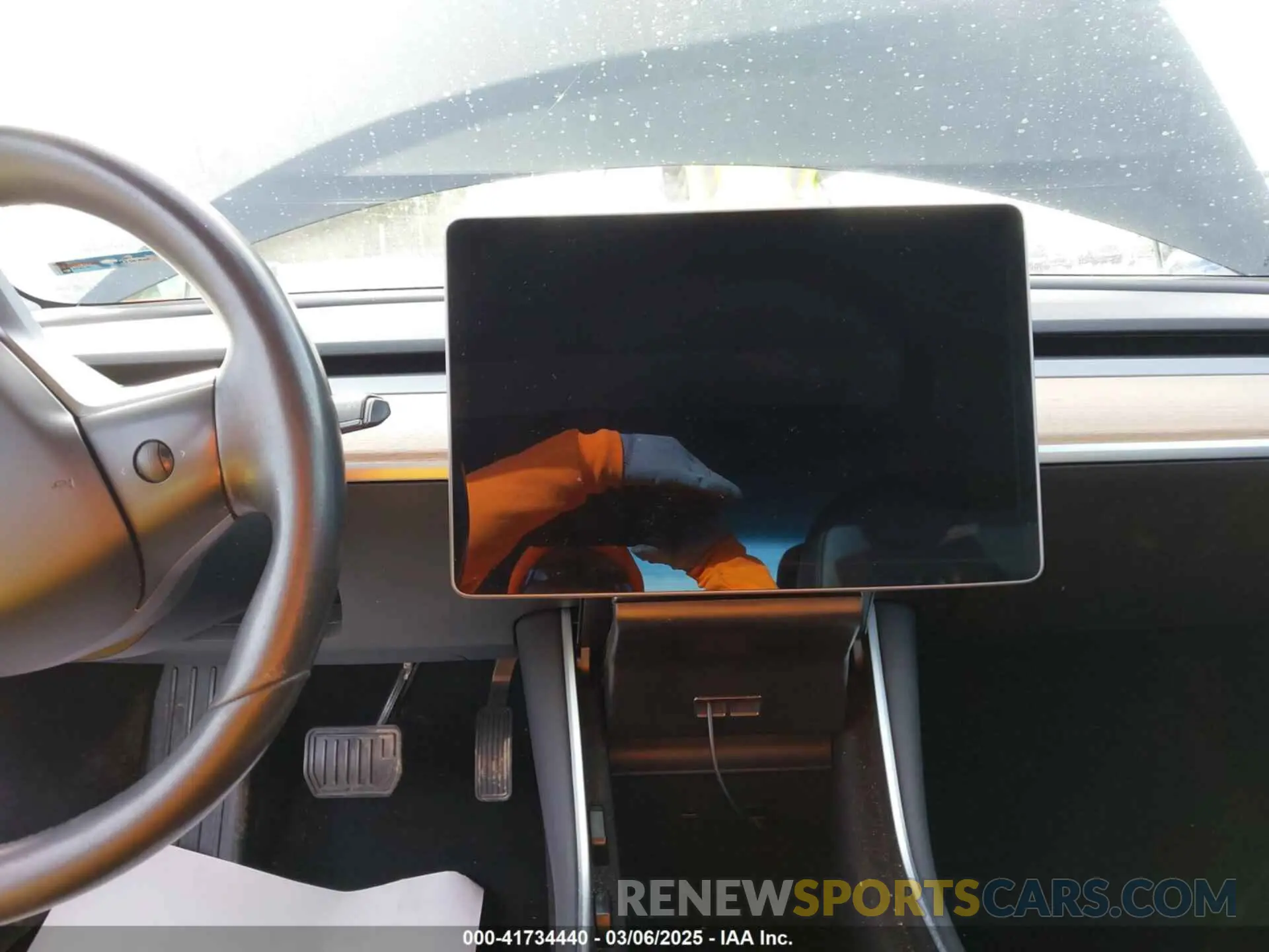 7 Photograph of a damaged car 5YJ3E1EA8KF192908 TESLA MODEL 3 2019