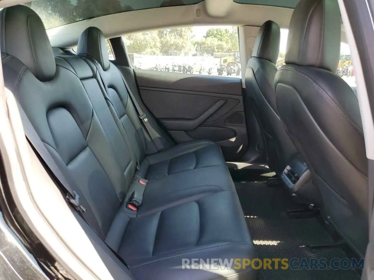 10 Photograph of a damaged car 5YJ3E1EA8KF297321 TESLA MODEL 3 2019