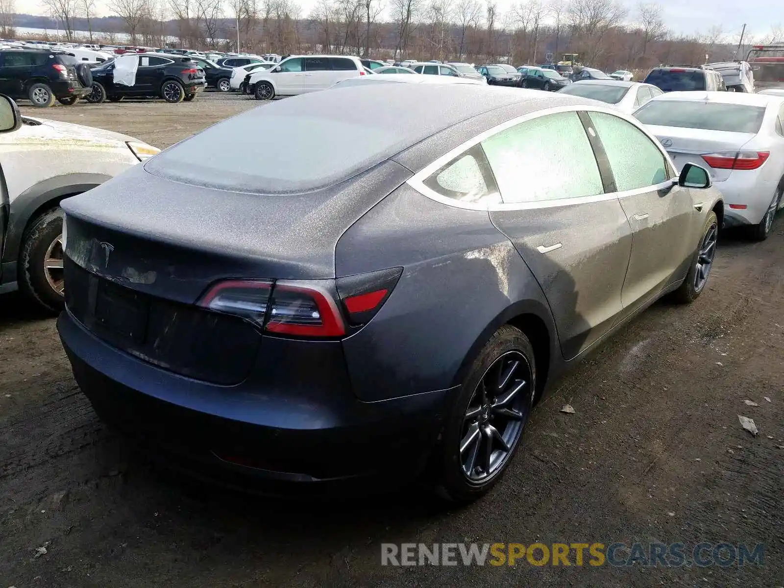 4 Photograph of a damaged car 5YJ3E1EA8KF301819 TESLA MODEL 3 2019