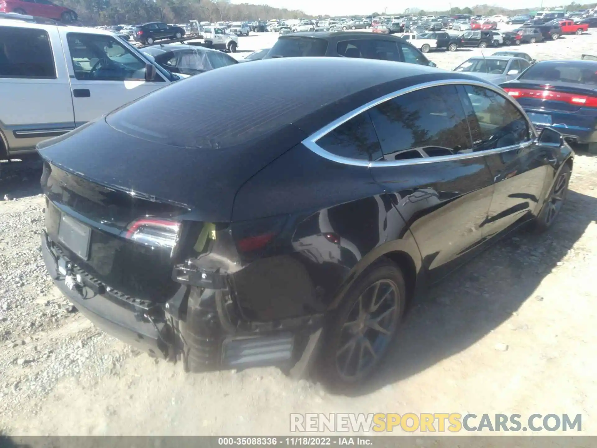 4 Photograph of a damaged car 5YJ3E1EA8KF305840 TESLA MODEL 3 2019