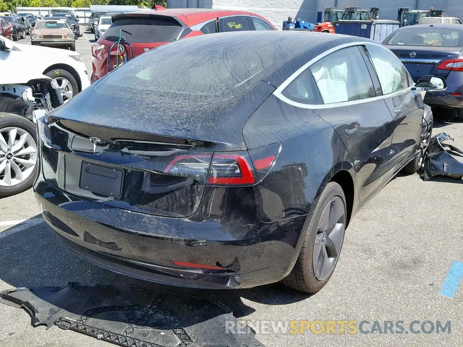 4 Photograph of a damaged car 5YJ3E1EA8KF305949 TESLA MODEL 3 2019