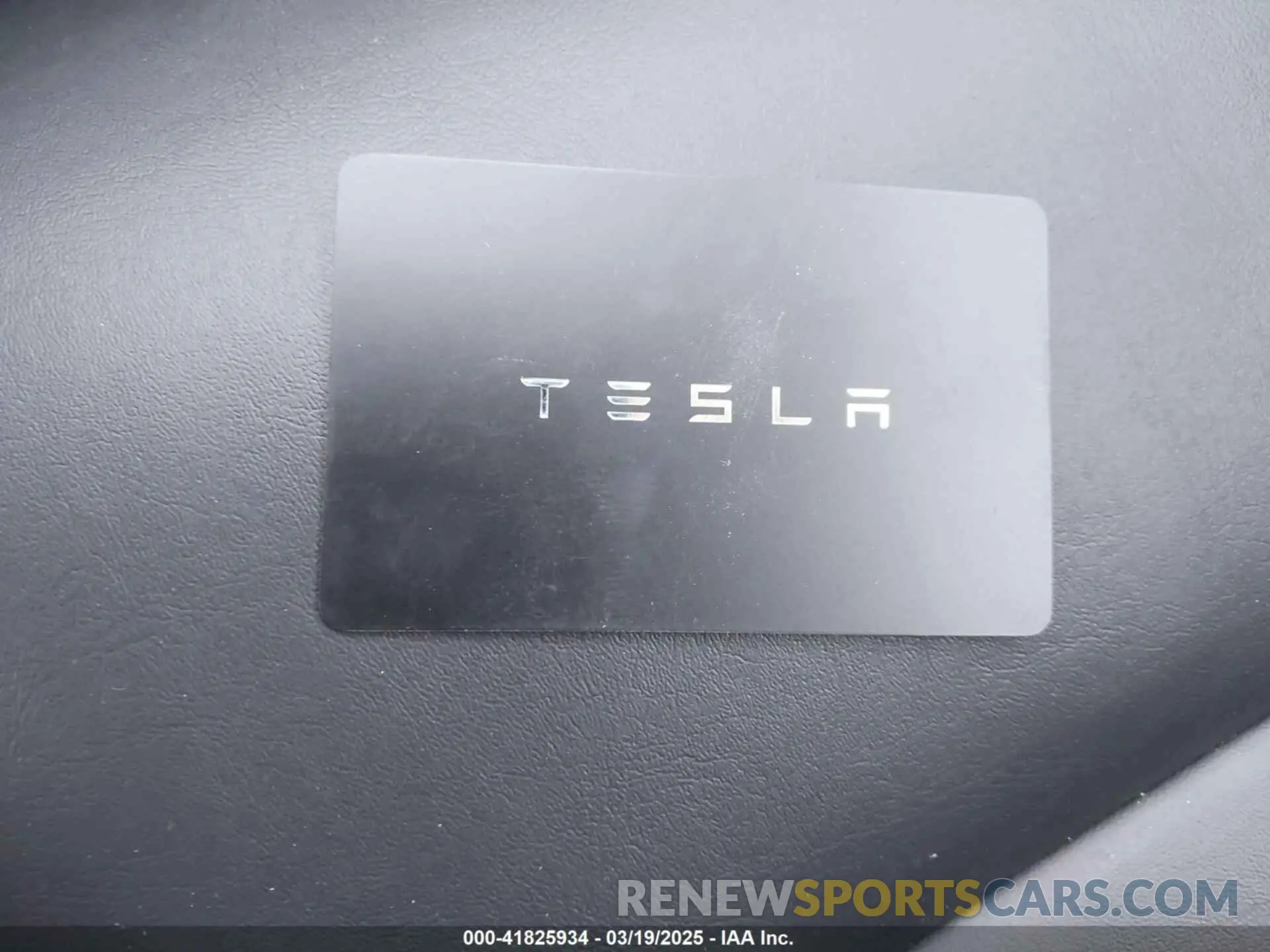 11 Photograph of a damaged car 5YJ3E1EA8KF306910 TESLA MODEL 3 2019