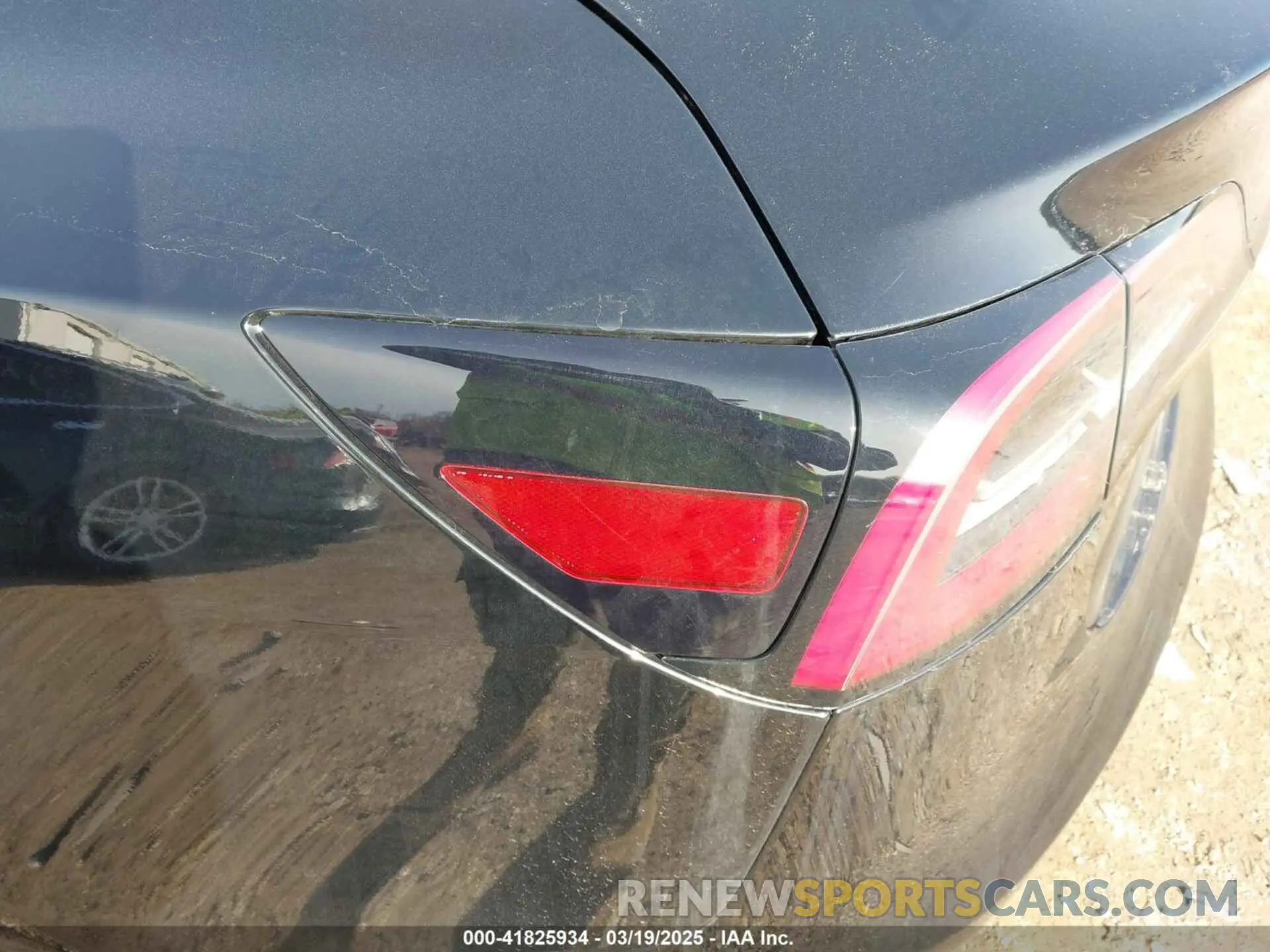 21 Photograph of a damaged car 5YJ3E1EA8KF306910 TESLA MODEL 3 2019