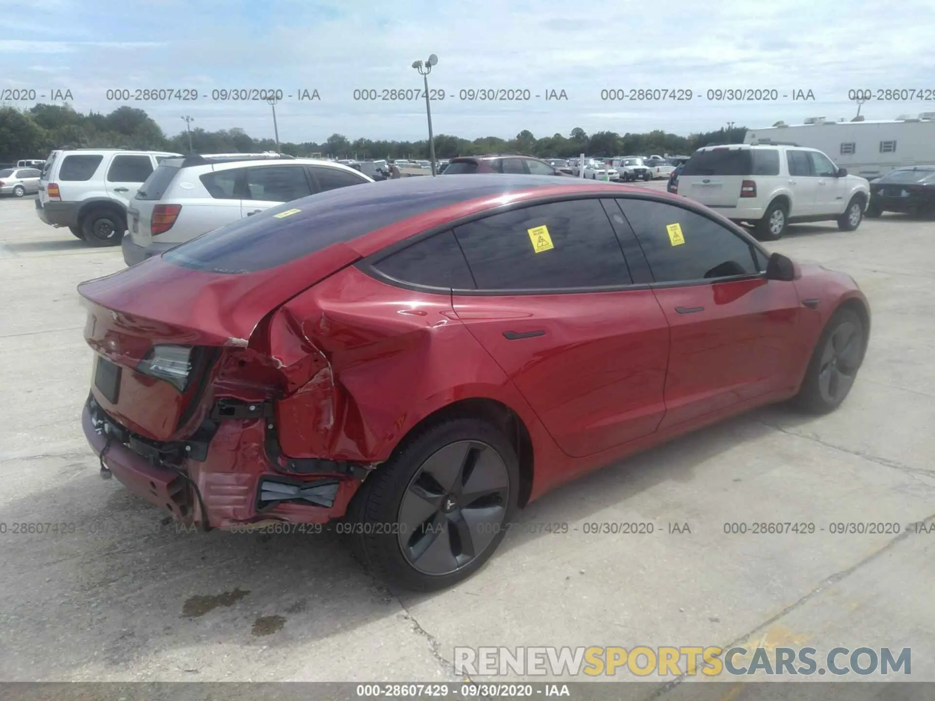 4 Photograph of a damaged car 5YJ3E1EA8KF308365 TESLA MODEL 3 2019