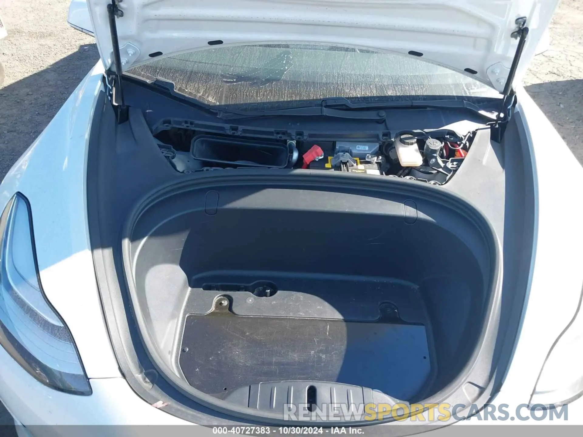10 Photograph of a damaged car 5YJ3E1EA8KF309743 TESLA MODEL 3 2019