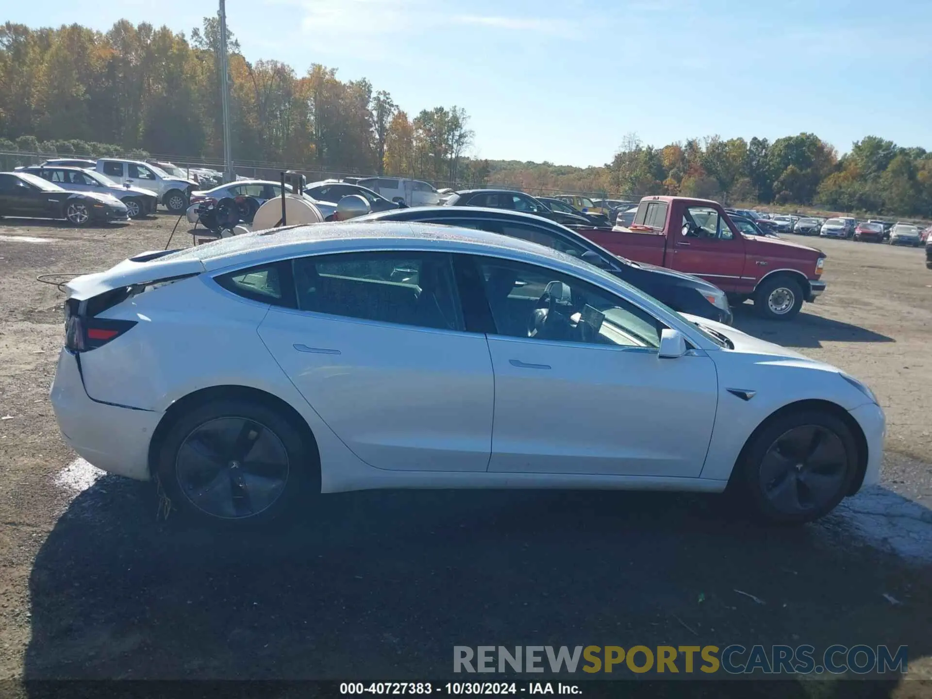 14 Photograph of a damaged car 5YJ3E1EA8KF309743 TESLA MODEL 3 2019