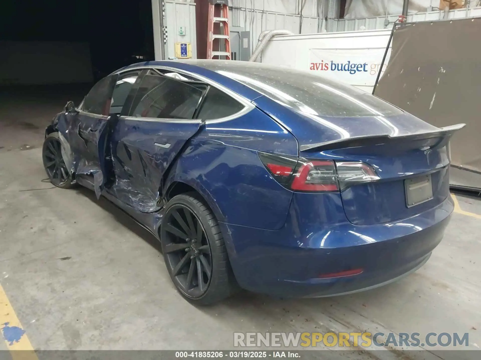 3 Photograph of a damaged car 5YJ3E1EA8KF311623 TESLA MODEL 3 2019