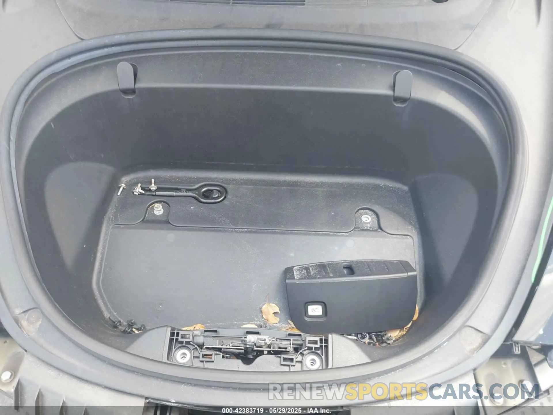 10 Photograph of a damaged car 5YJ3E1EA8KF317857 TESLA MODEL 3 2019