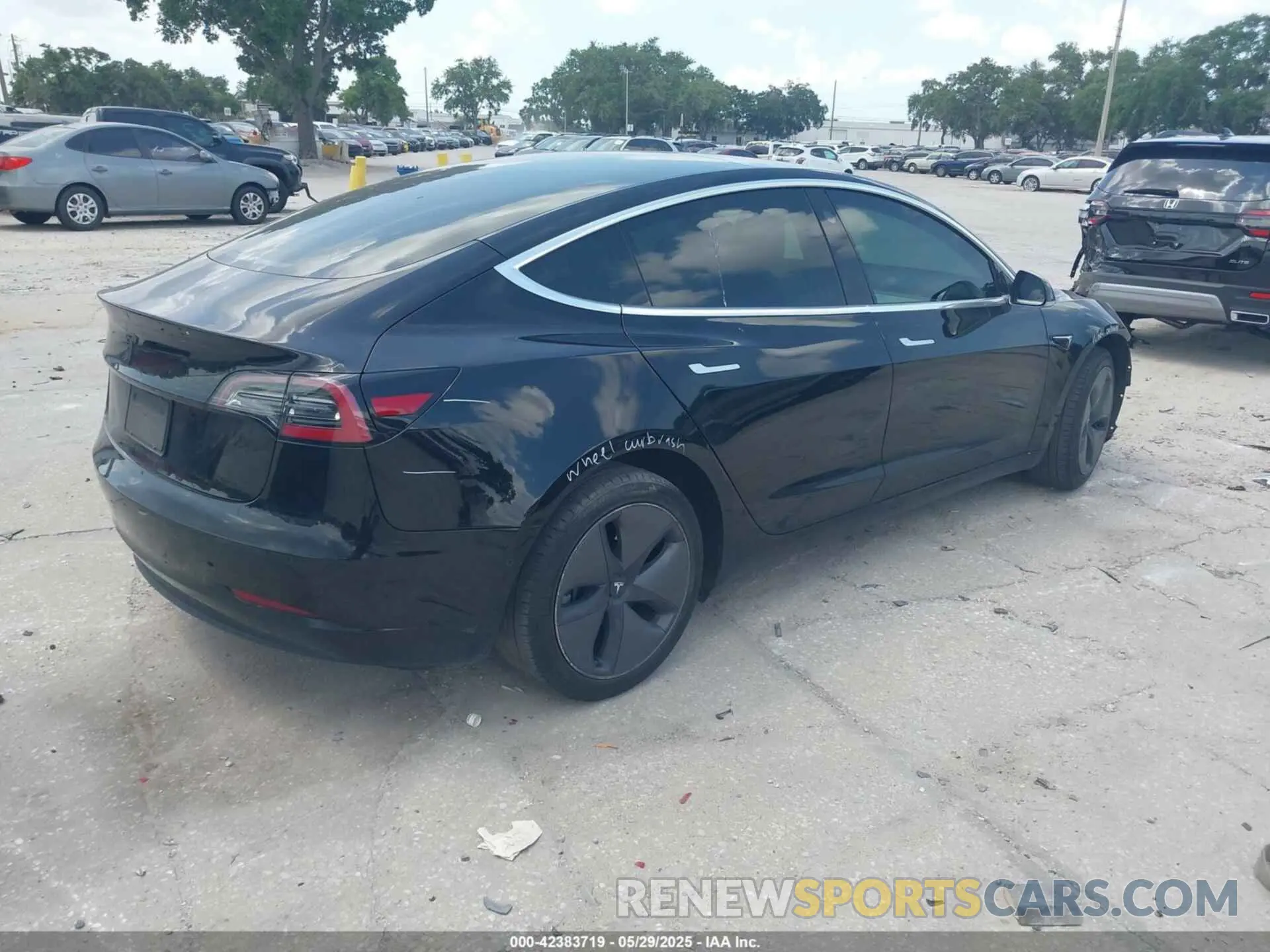 4 Photograph of a damaged car 5YJ3E1EA8KF317857 TESLA MODEL 3 2019