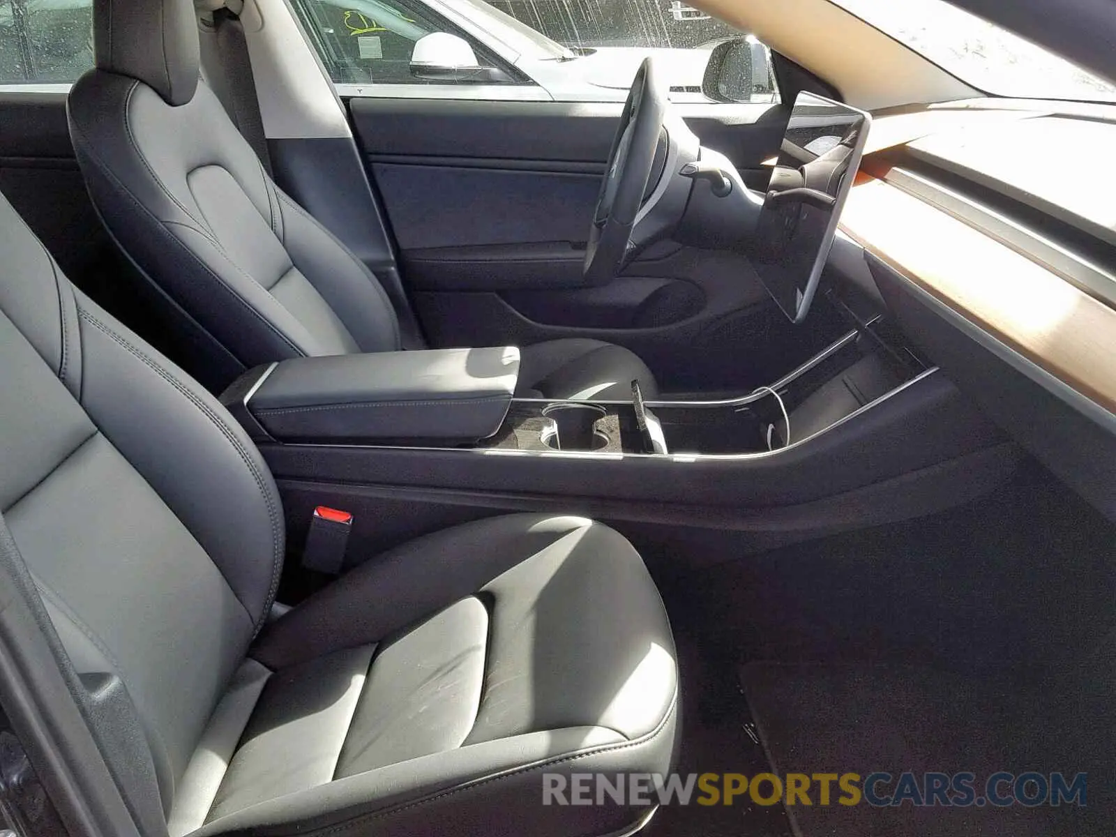 5 Photograph of a damaged car 5YJ3E1EA8KF331791 TESLA MODEL 3 2019