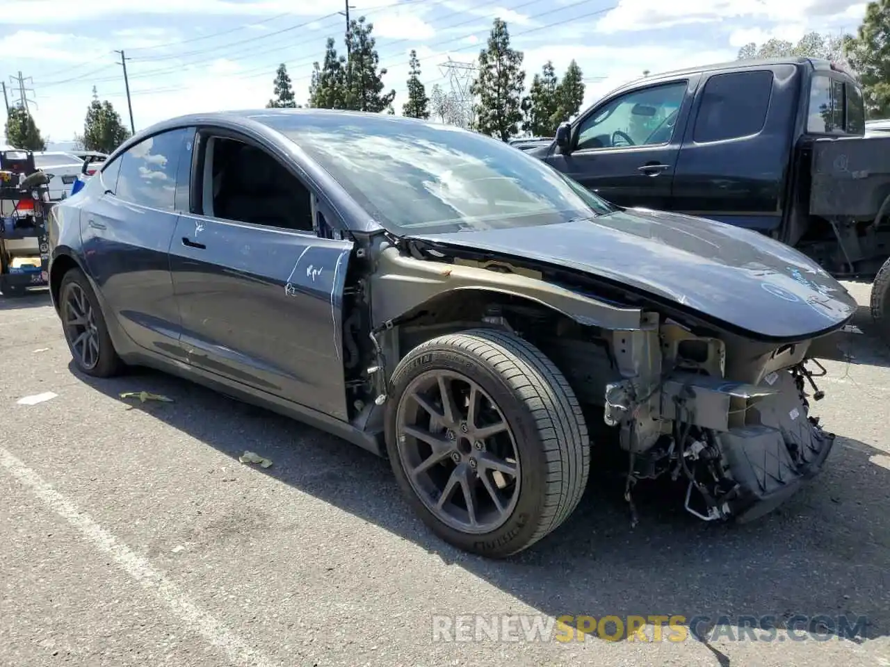 4 Photograph of a damaged car 5YJ3E1EA8KF362412 TESLA MODEL 3 2019