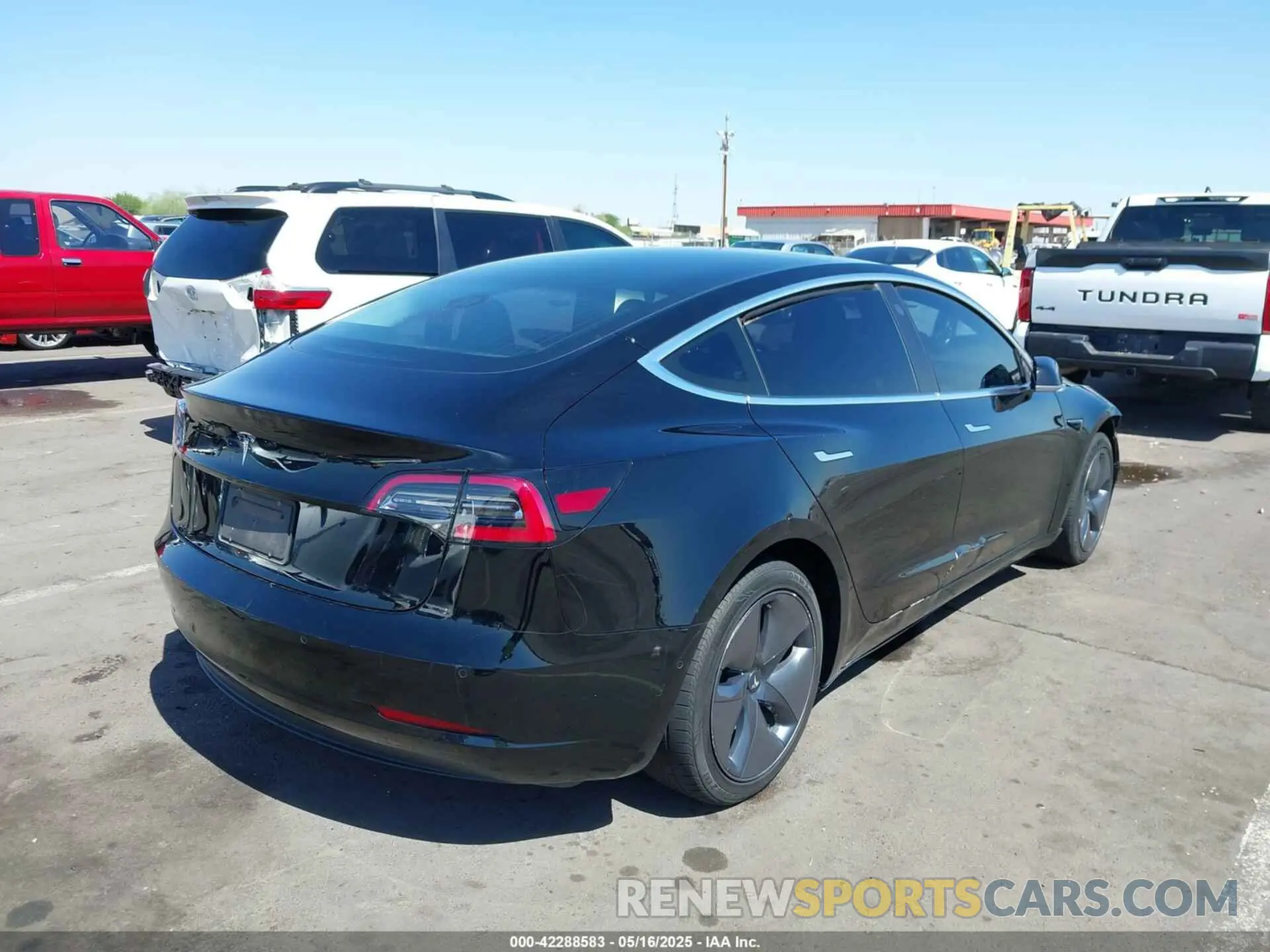 4 Photograph of a damaged car 5YJ3E1EA8KF395684 TESLA MODEL 3 2019
