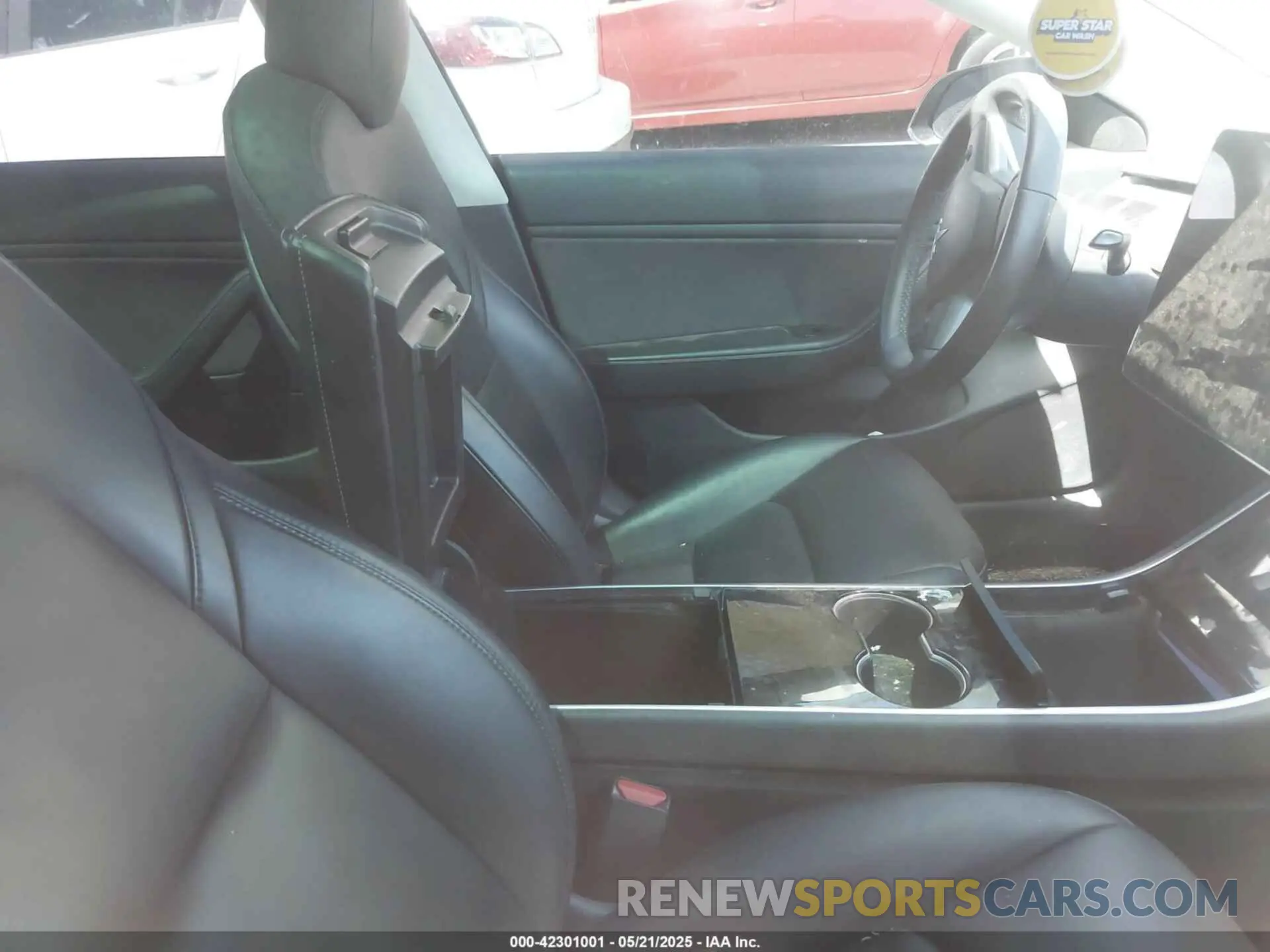 8 Photograph of a damaged car 5YJ3E1EA8KF395829 TESLA MODEL 3 2019