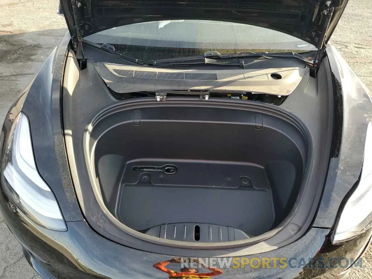 11 Photograph of a damaged car 5YJ3E1EA8KF398889 TESLA MODEL 3 2019