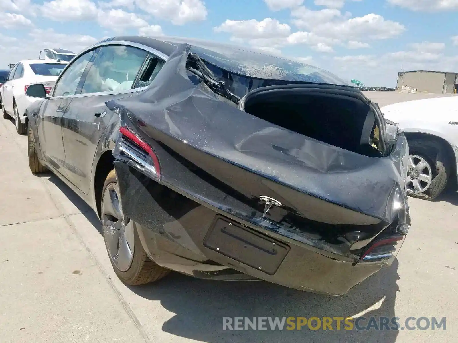 3 Photograph of a damaged car 5YJ3E1EA8KF398973 TESLA MODEL 3 2019