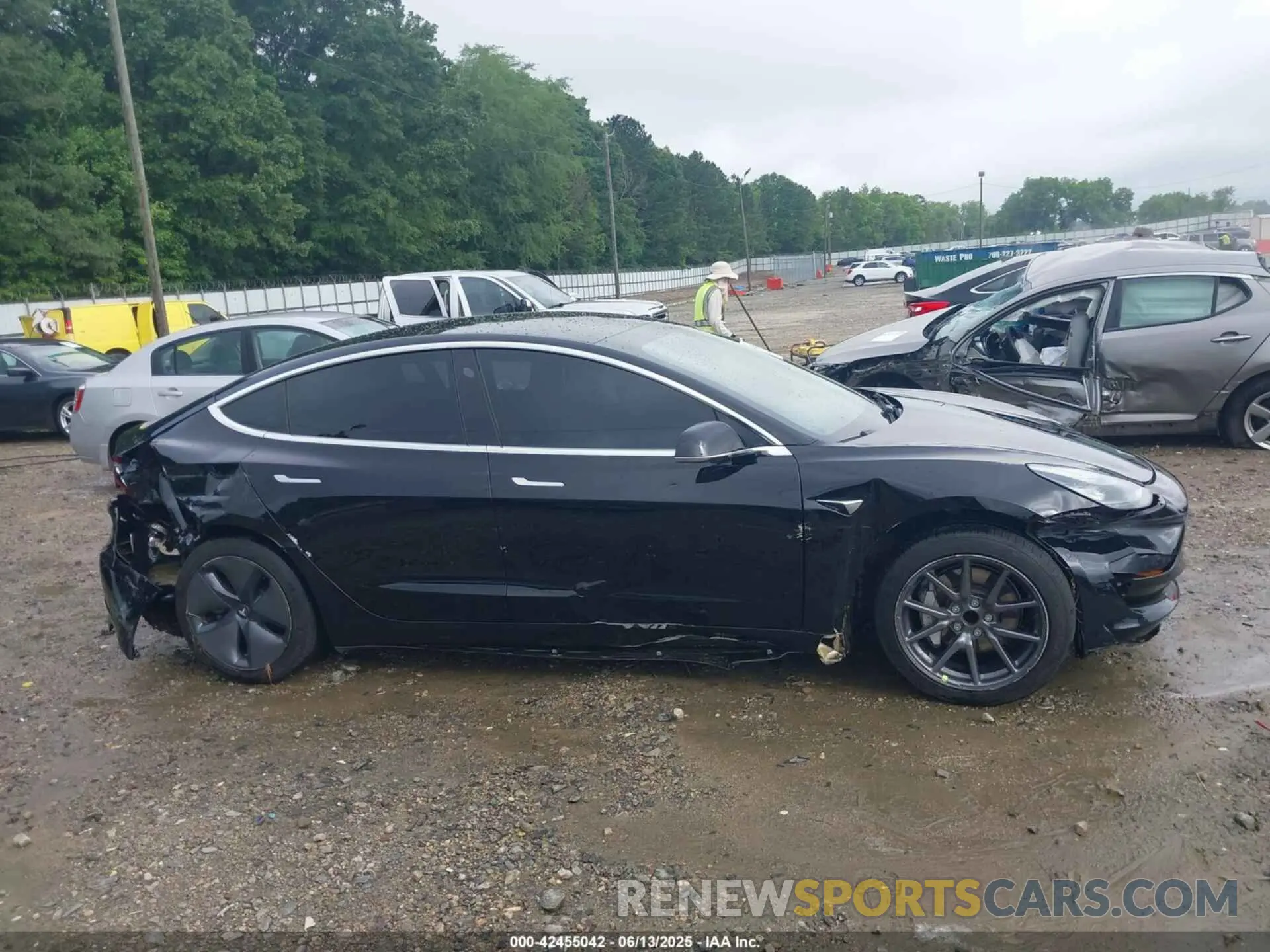 13 Photograph of a damaged car 5YJ3E1EA8KF399881 TESLA MODEL 3 2019