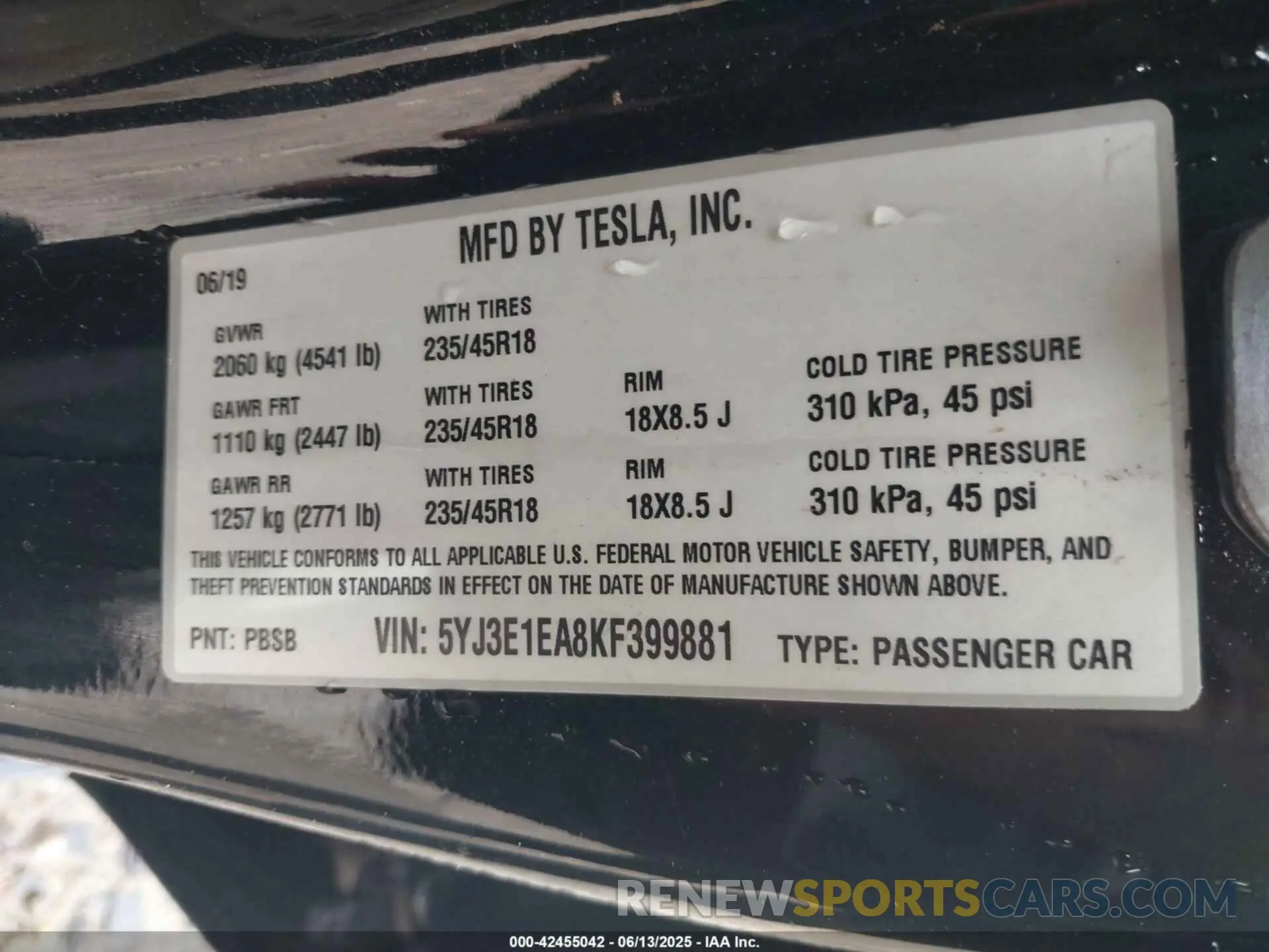 9 Photograph of a damaged car 5YJ3E1EA8KF399881 TESLA MODEL 3 2019