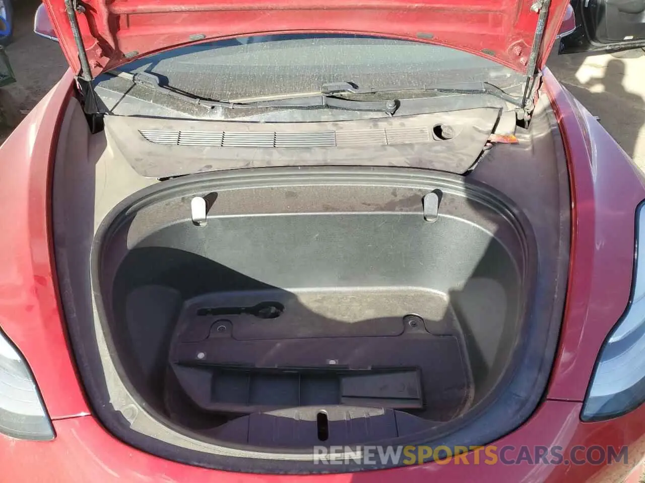 11 Photograph of a damaged car 5YJ3E1EA8KF402536 TESLA MODEL 3 2019