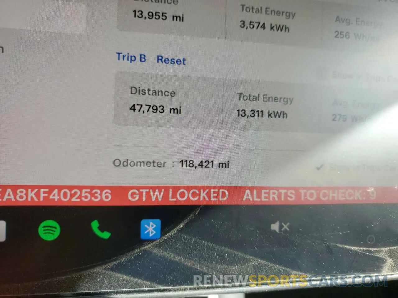 9 Photograph of a damaged car 5YJ3E1EA8KF402536 TESLA MODEL 3 2019