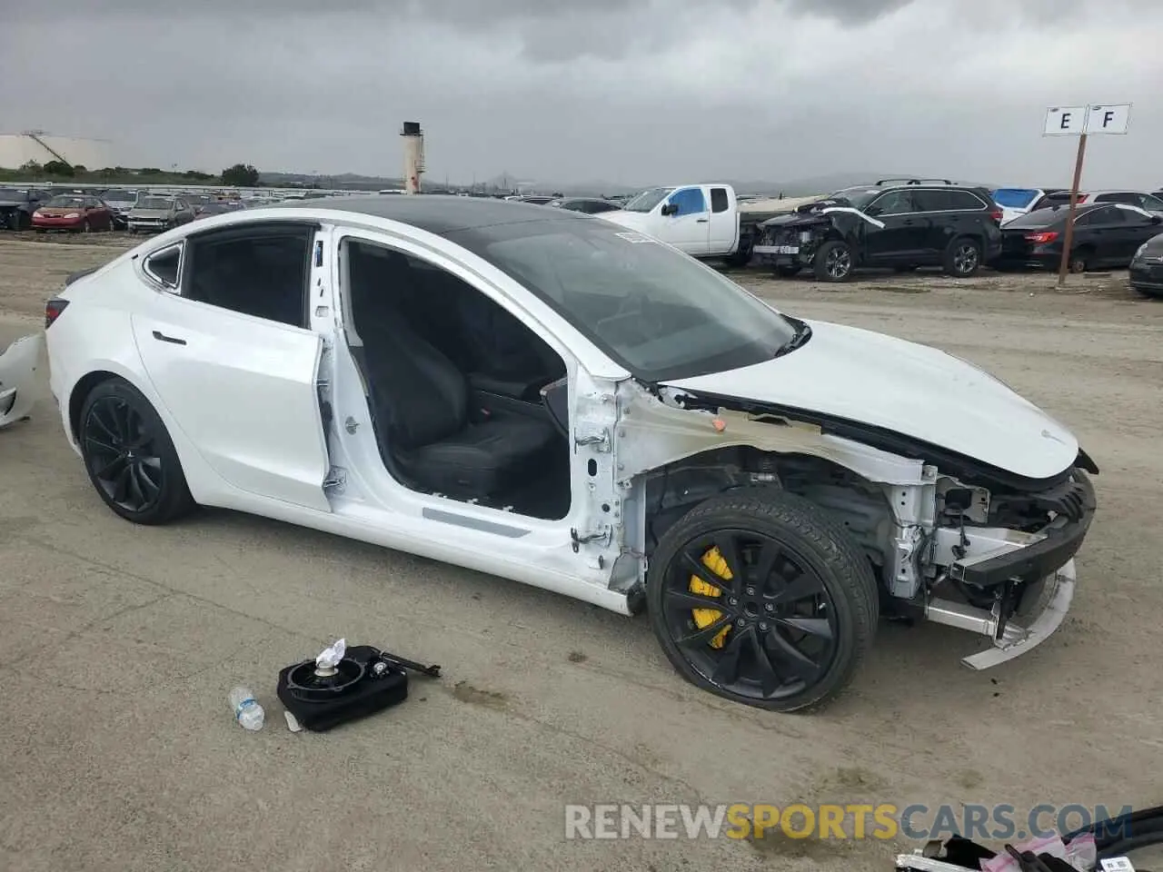 4 Photograph of a damaged car 5YJ3E1EA8KF412886 TESLA MODEL 3 2019