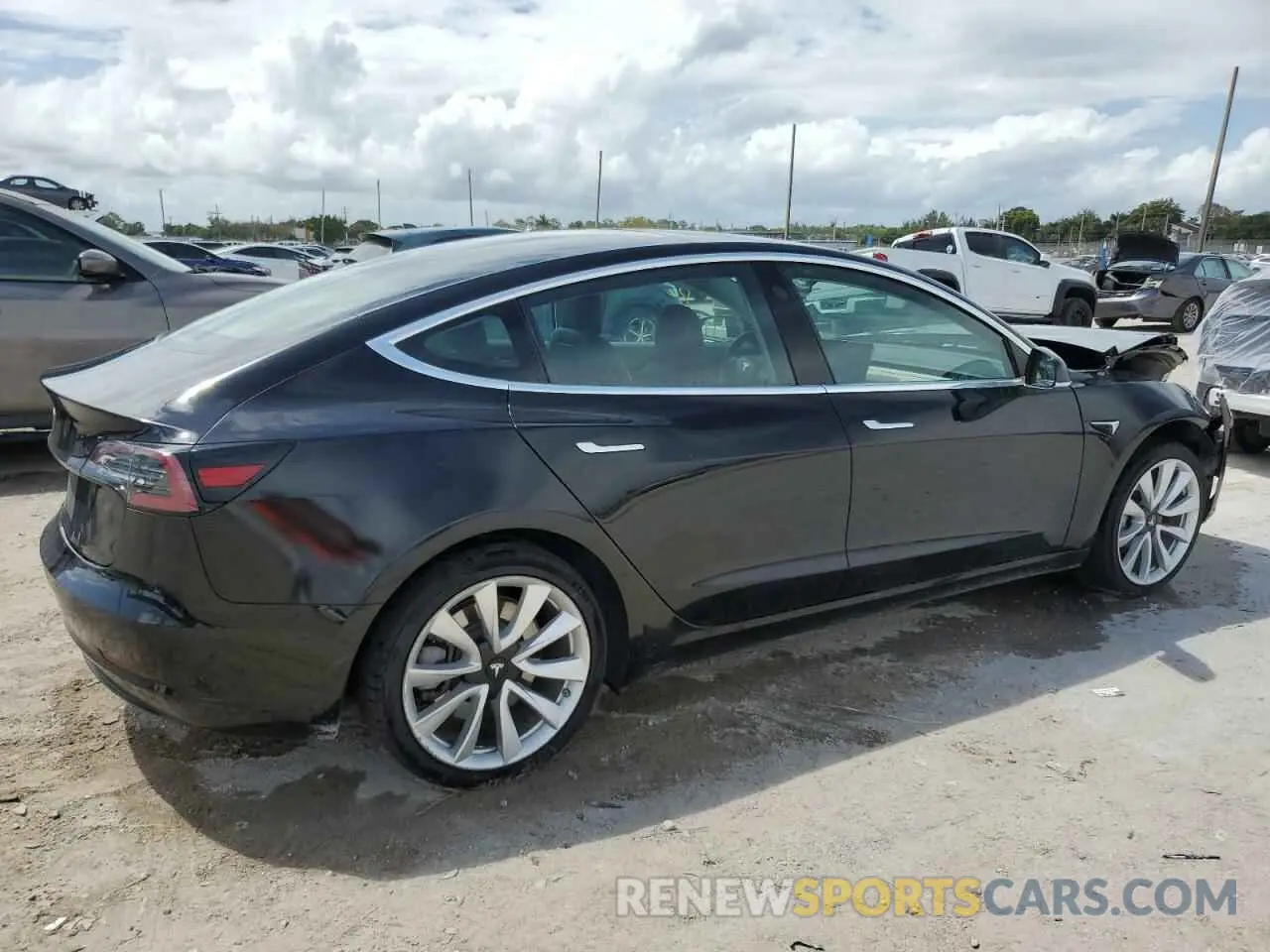 3 Photograph of a damaged car 5YJ3E1EA8KF417067 TESLA MODEL 3 2019