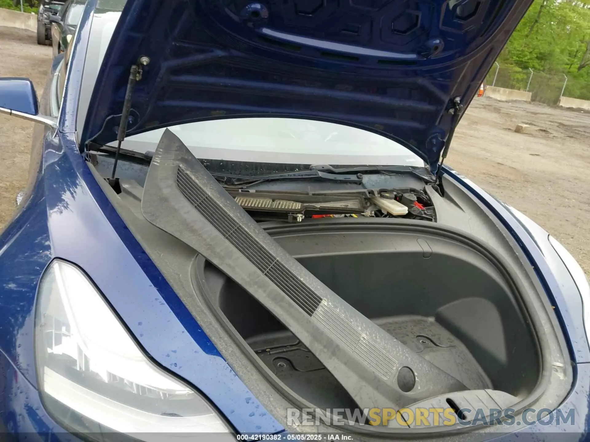 10 Photograph of a damaged car 5YJ3E1EA8KF447914 TESLA MODEL 3 2019