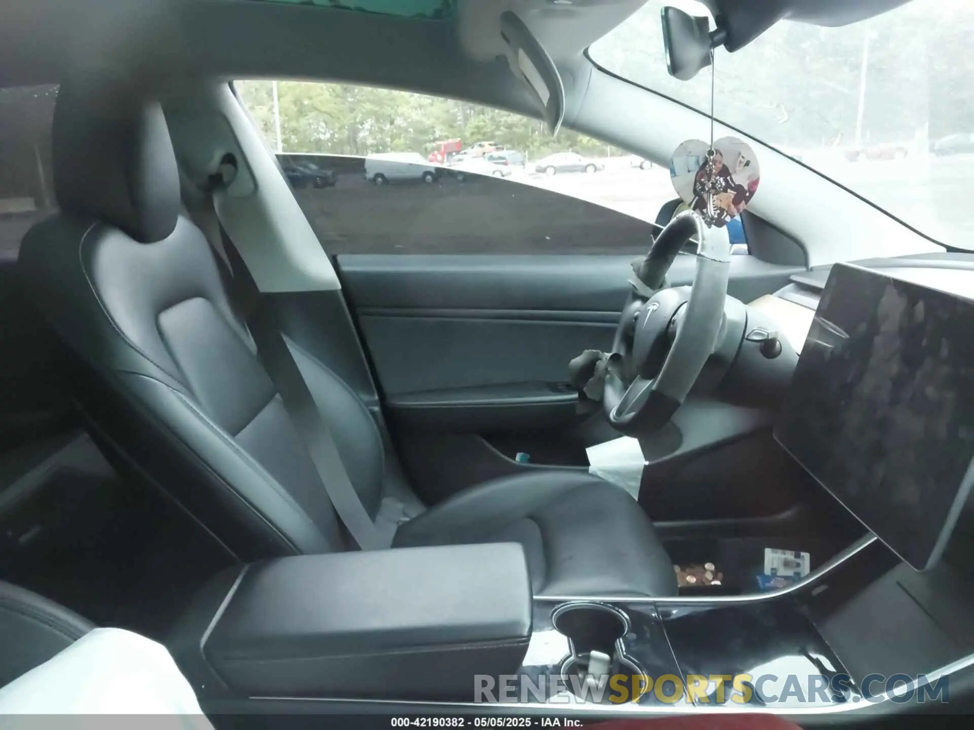 5 Photograph of a damaged car 5YJ3E1EA8KF447914 TESLA MODEL 3 2019