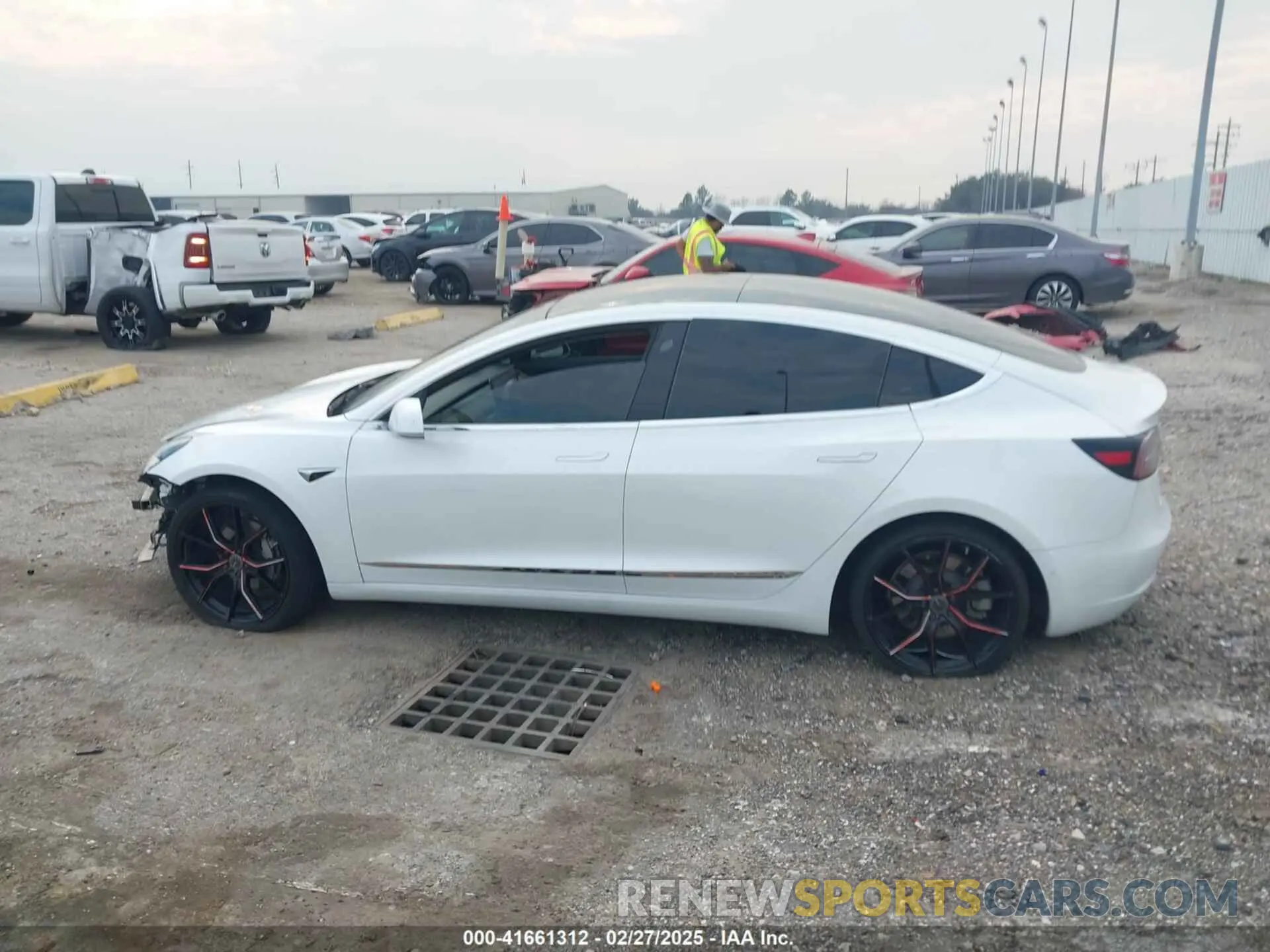 15 Photograph of a damaged car 5YJ3E1EA8KF472540 TESLA MODEL 3 2019