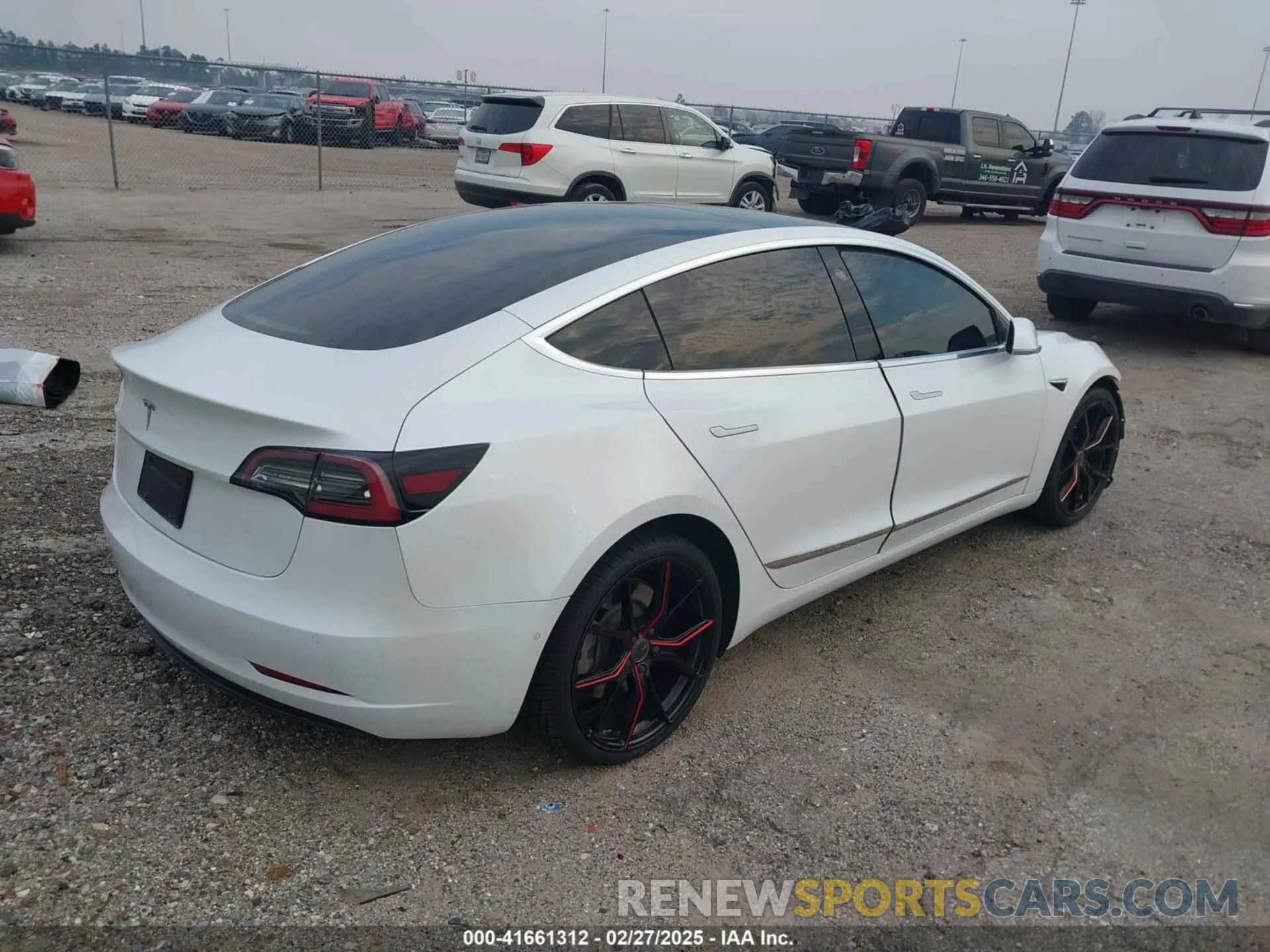 4 Photograph of a damaged car 5YJ3E1EA8KF472540 TESLA MODEL 3 2019