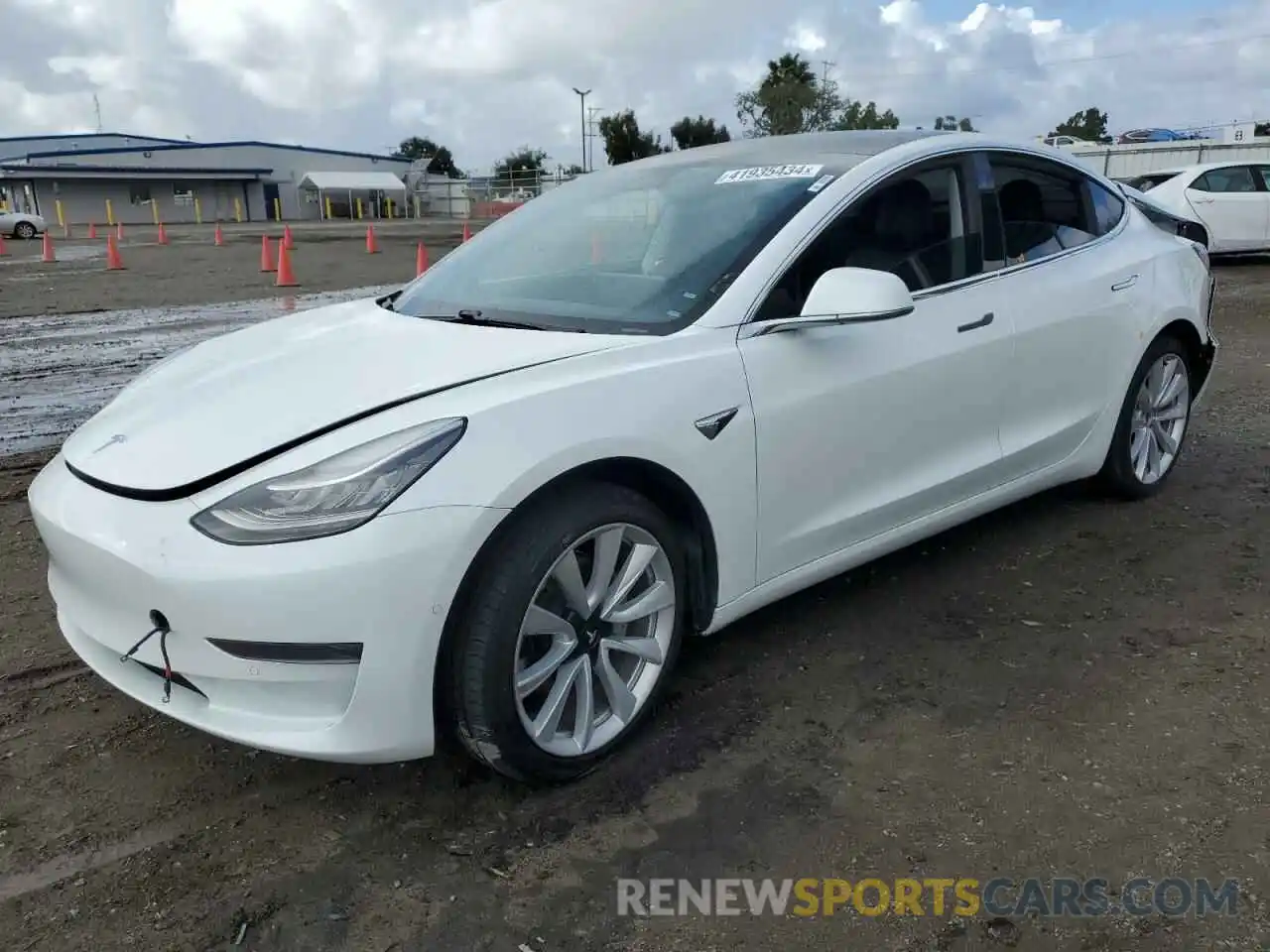 1 Photograph of a damaged car 5YJ3E1EA8KF476748 TESLA MODEL 3 2019