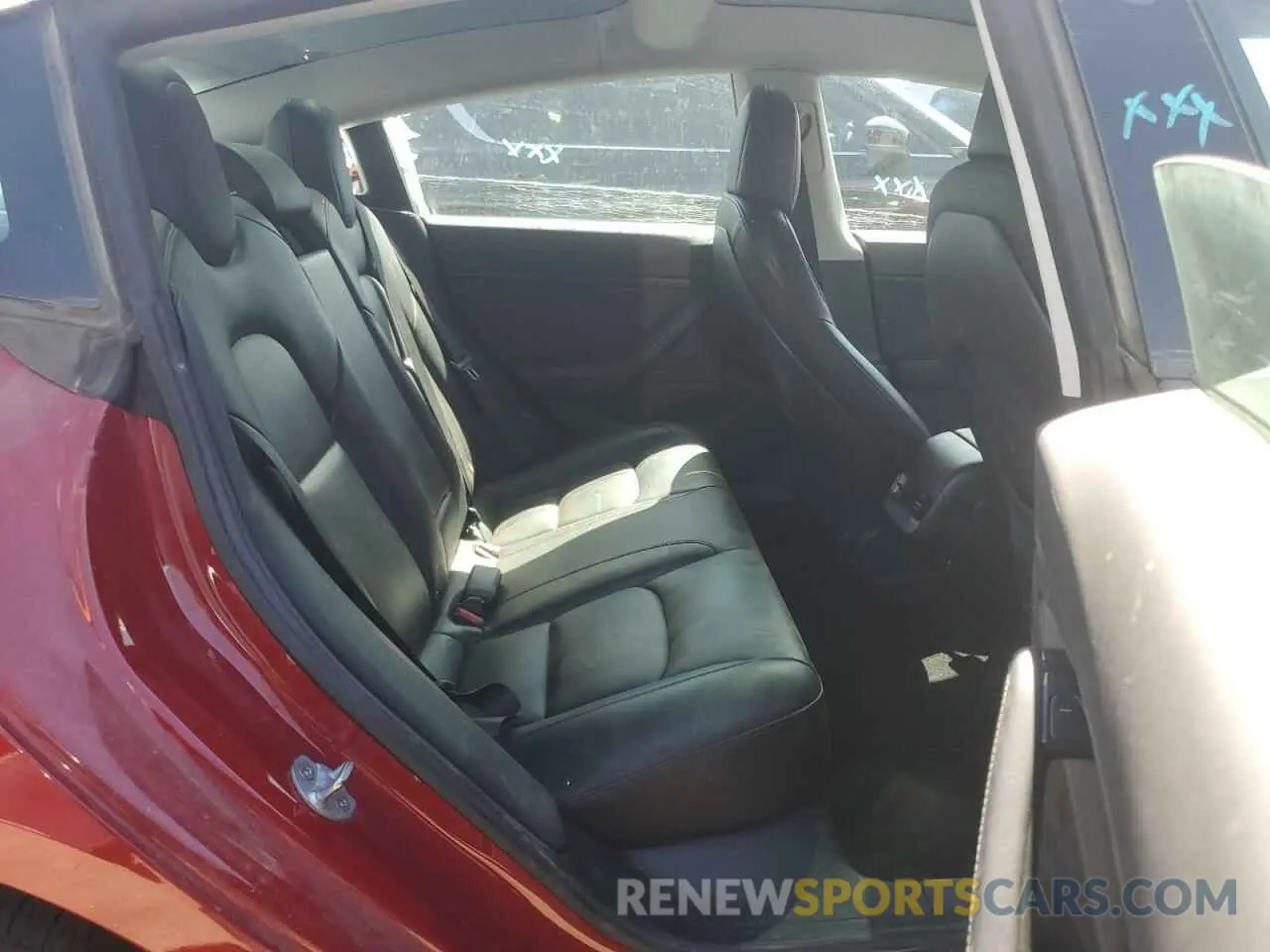10 Photograph of a damaged car 5YJ3E1EA8KF483473 TESLA MODEL 3 2019
