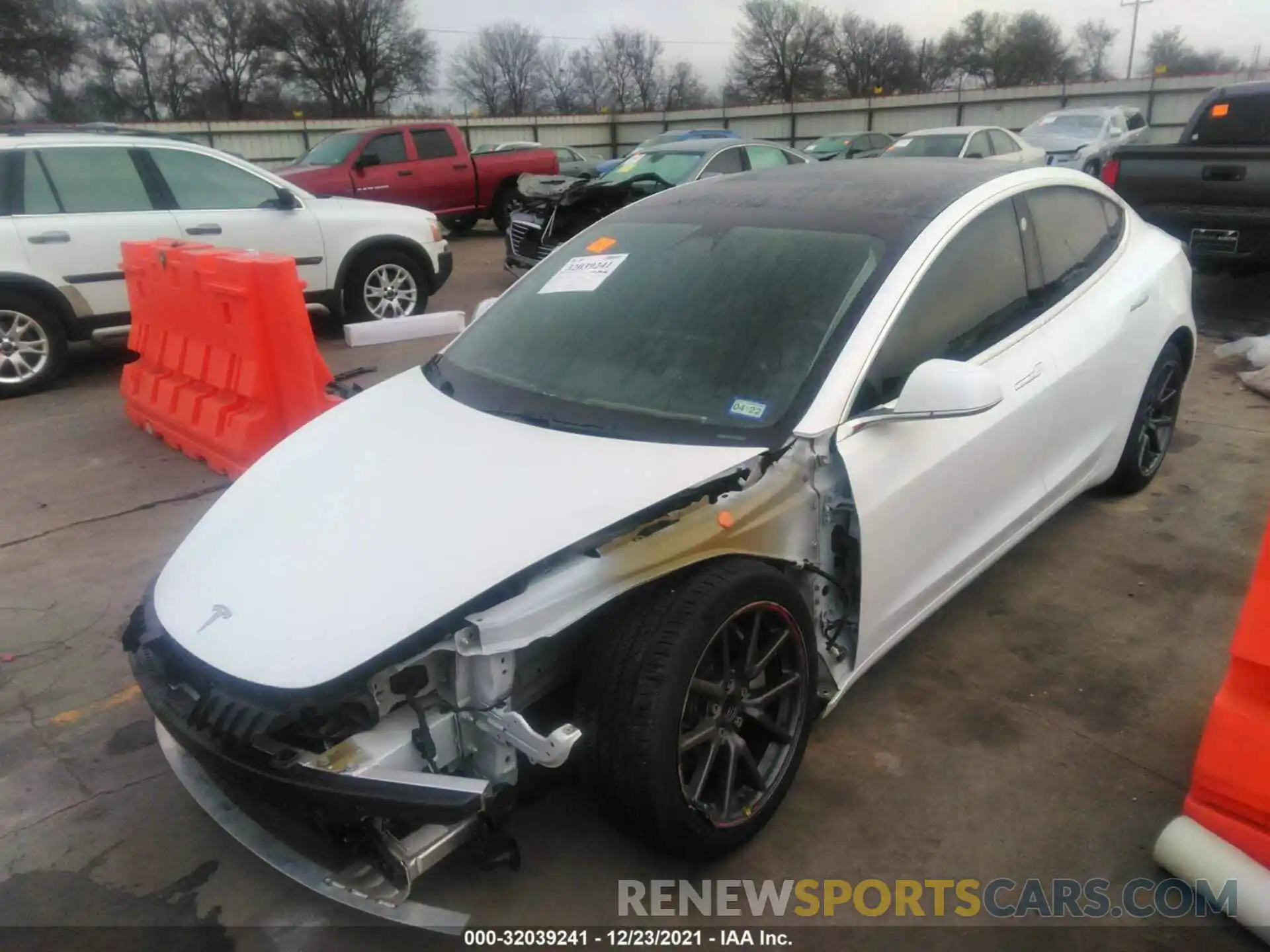 2 Photograph of a damaged car 5YJ3E1EA8KF485546 TESLA MODEL 3 2019