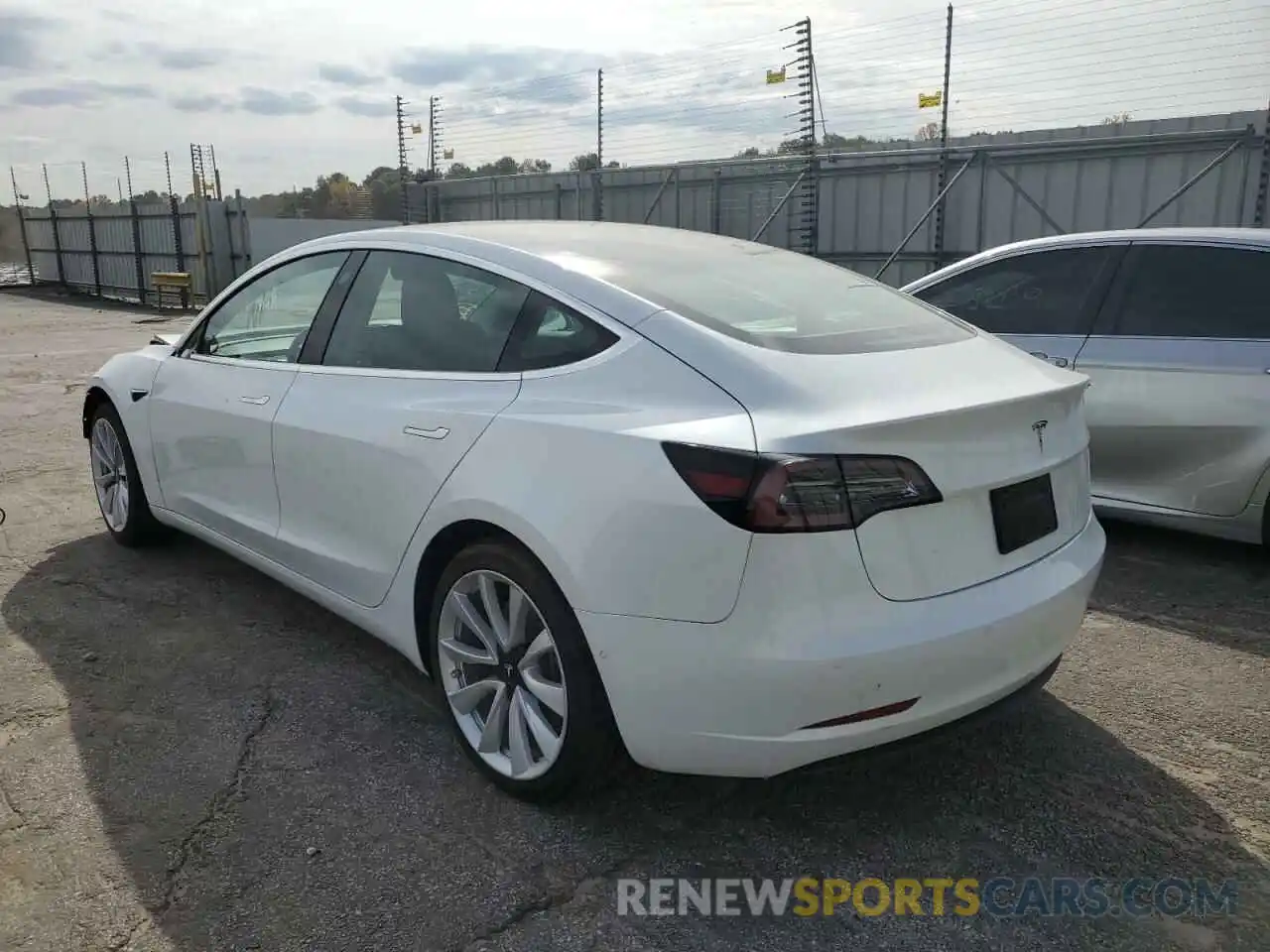 3 Photograph of a damaged car 5YJ3E1EA8KF529898 TESLA MODEL 3 2019