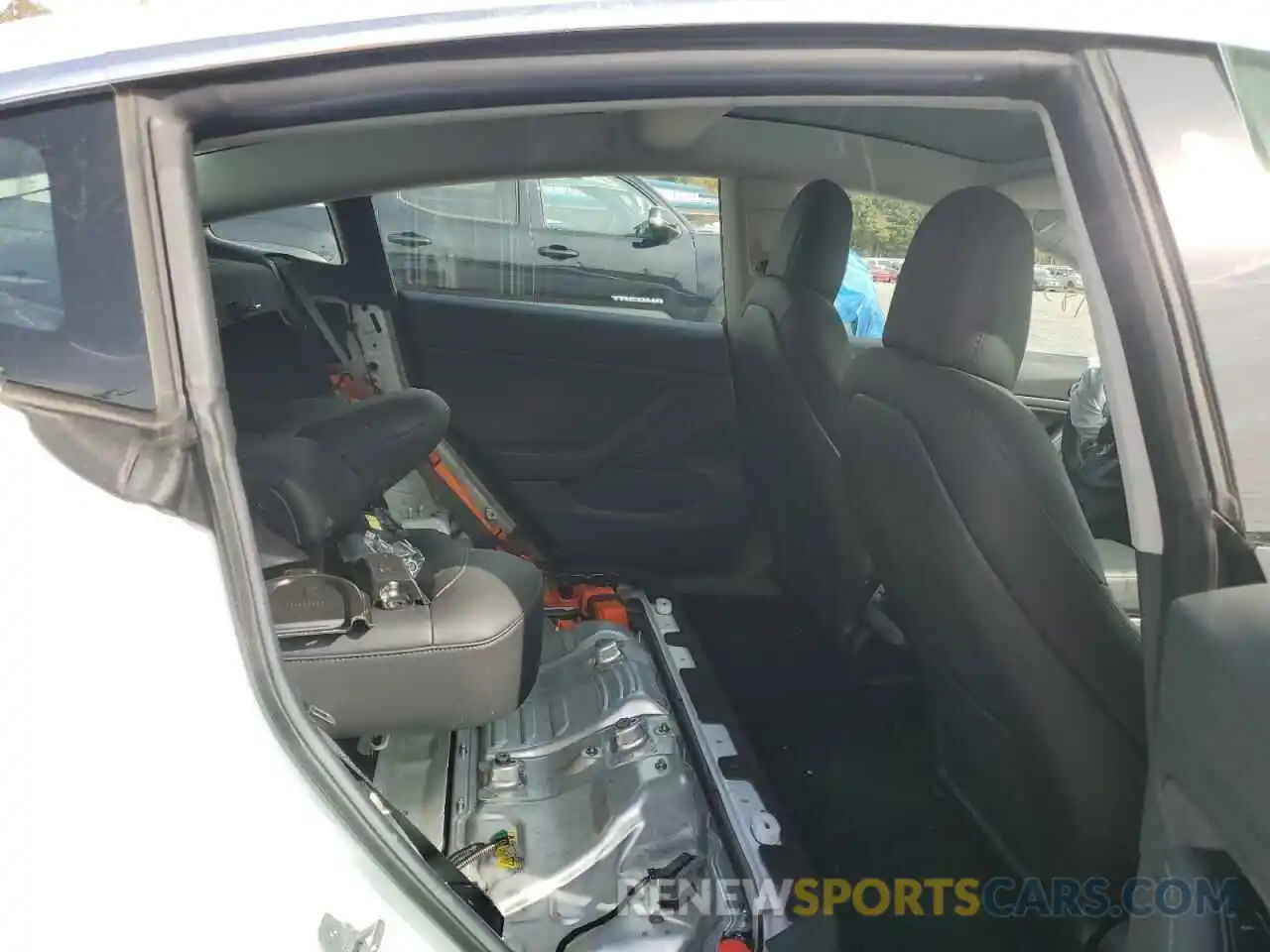 6 Photograph of a damaged car 5YJ3E1EA8KF529898 TESLA MODEL 3 2019