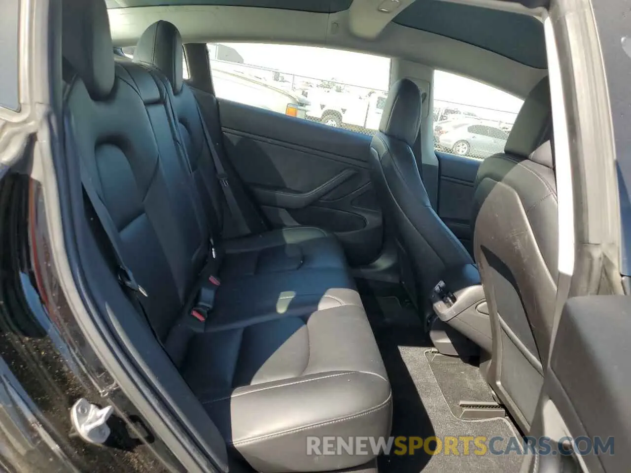 10 Photograph of a damaged car 5YJ3E1EA9KF296498 TESLA MODEL 3 2019