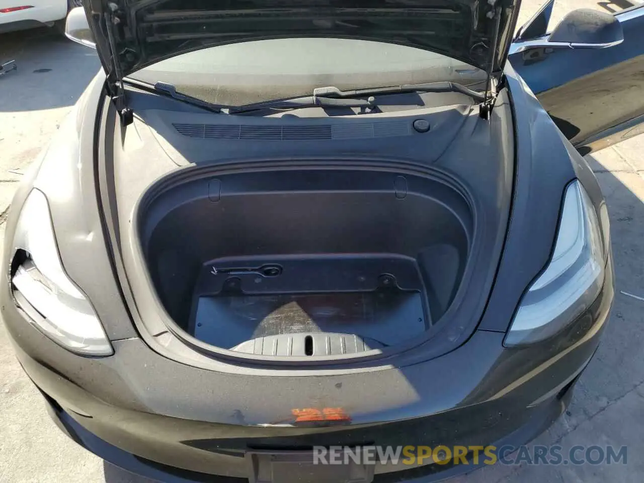 11 Photograph of a damaged car 5YJ3E1EA9KF296498 TESLA MODEL 3 2019