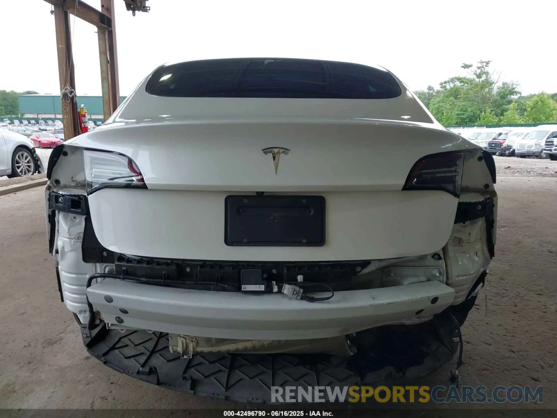 15 Photograph of a damaged car 5YJ3E1EA9KF300243 TESLA MODEL 3 2019