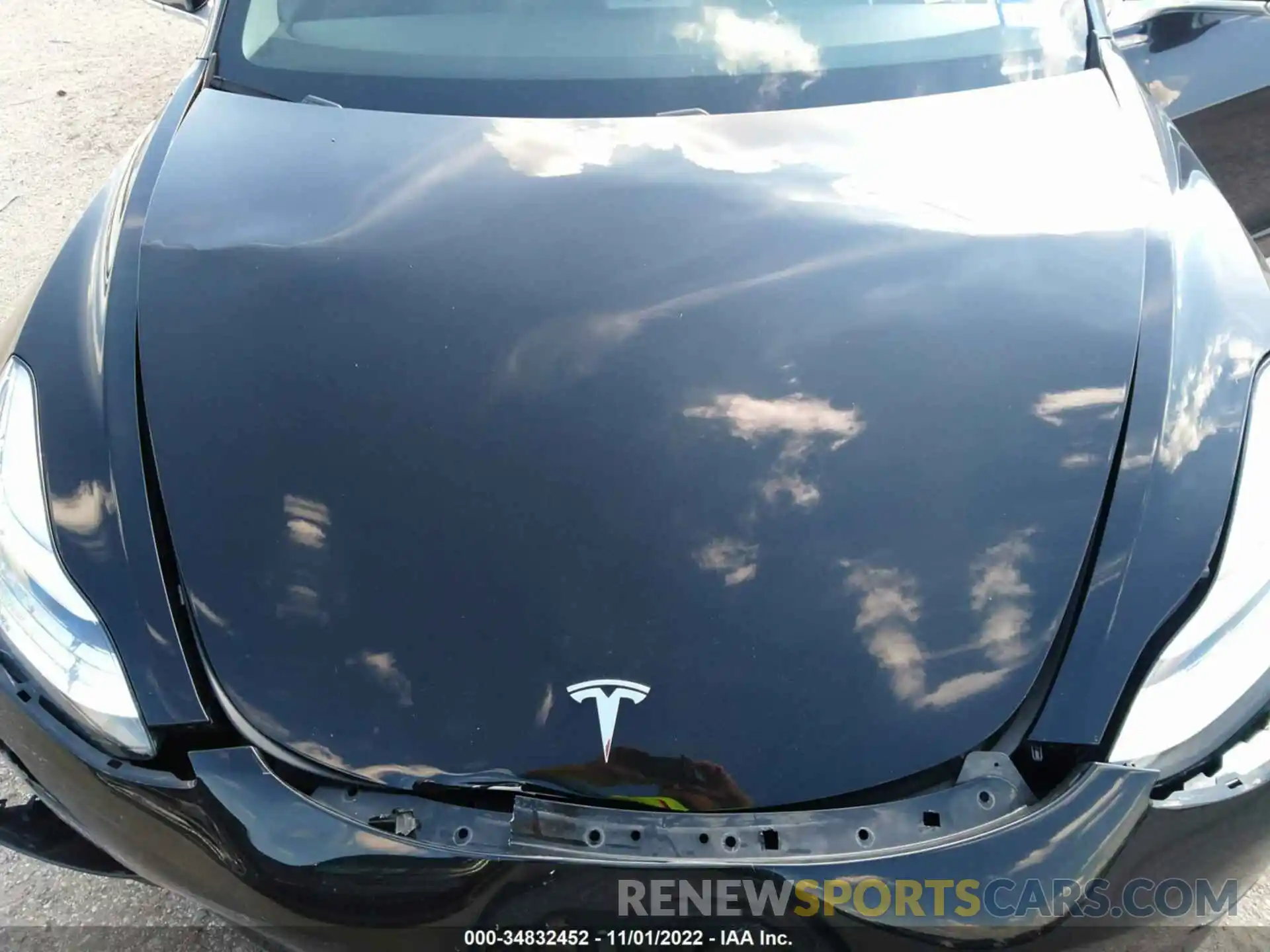 10 Photograph of a damaged car 5YJ3E1EA9KF300324 TESLA MODEL 3 2019