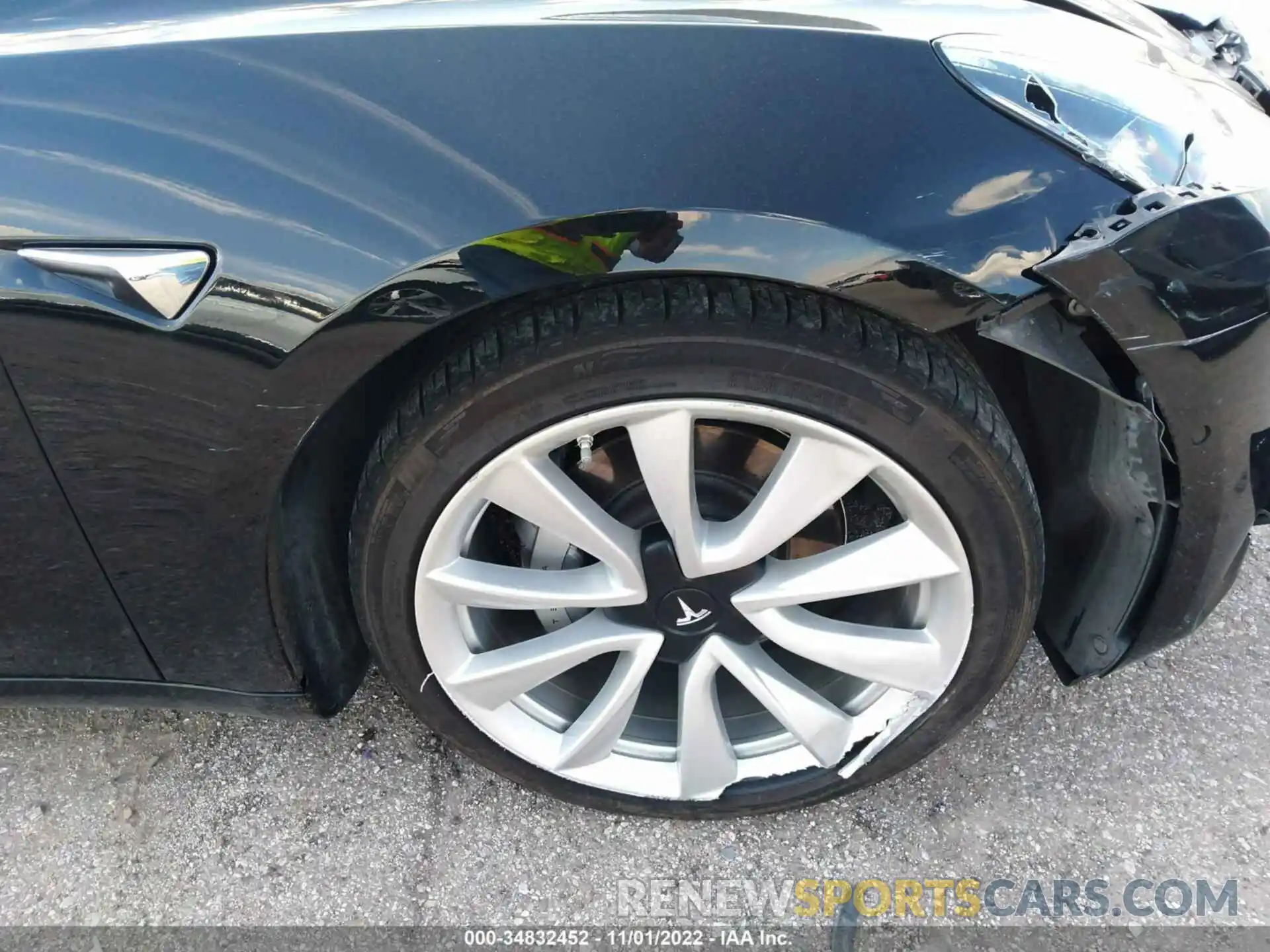 14 Photograph of a damaged car 5YJ3E1EA9KF300324 TESLA MODEL 3 2019