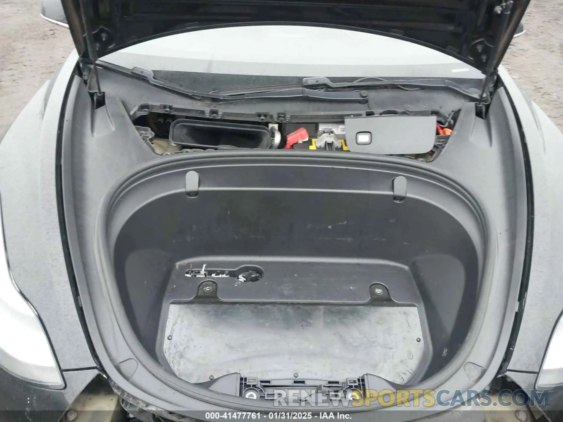 10 Photograph of a damaged car 5YJ3E1EA9KF304423 TESLA MODEL 3 2019